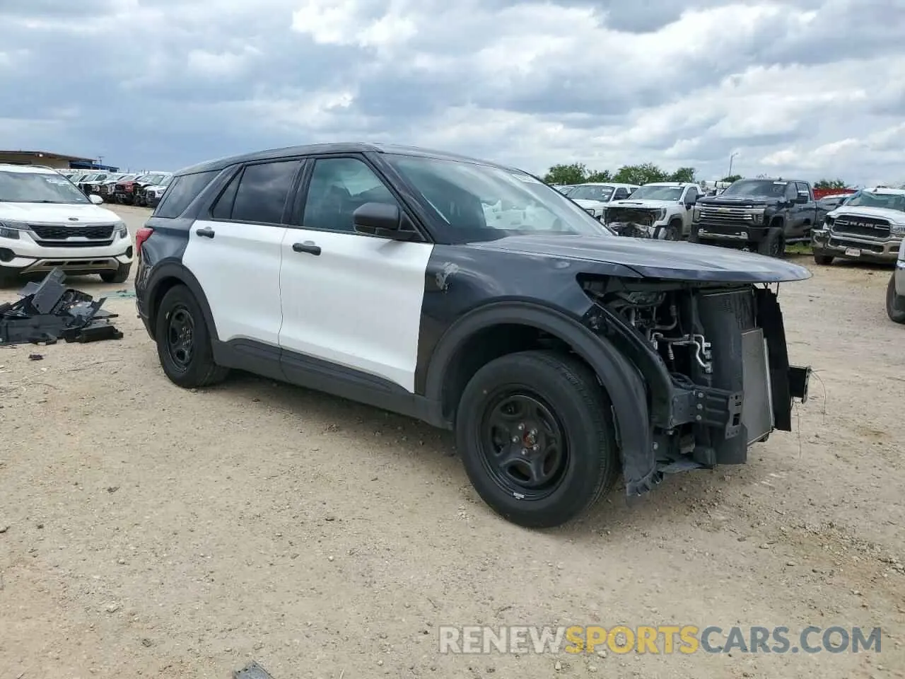 4 Photograph of a damaged car 1FM5K8AB2PGC00387 FORD EXPLORER 2023