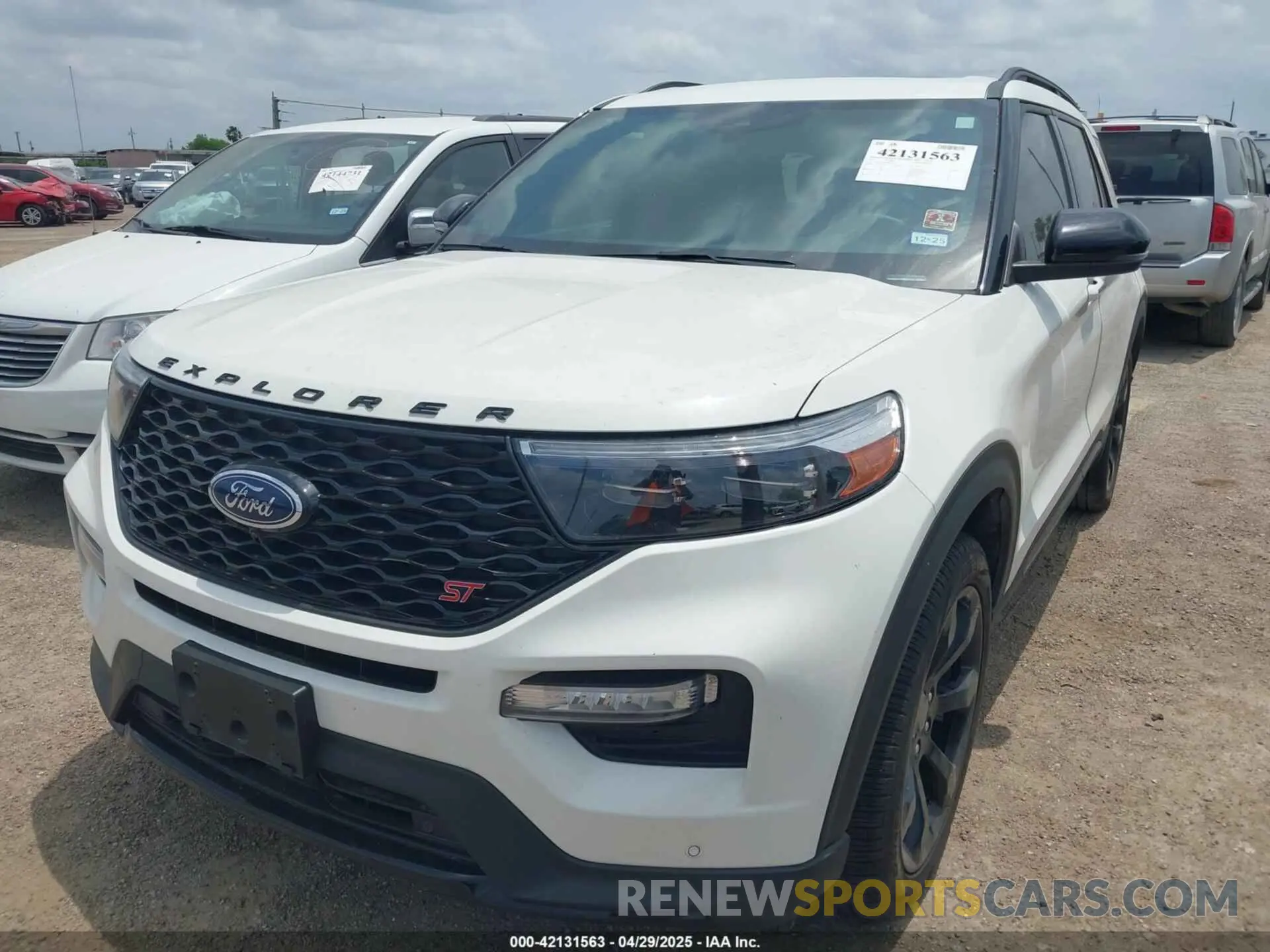 2 Photograph of a damaged car 1FM5K8GC3PGC24813 FORD EXPLORER 2023