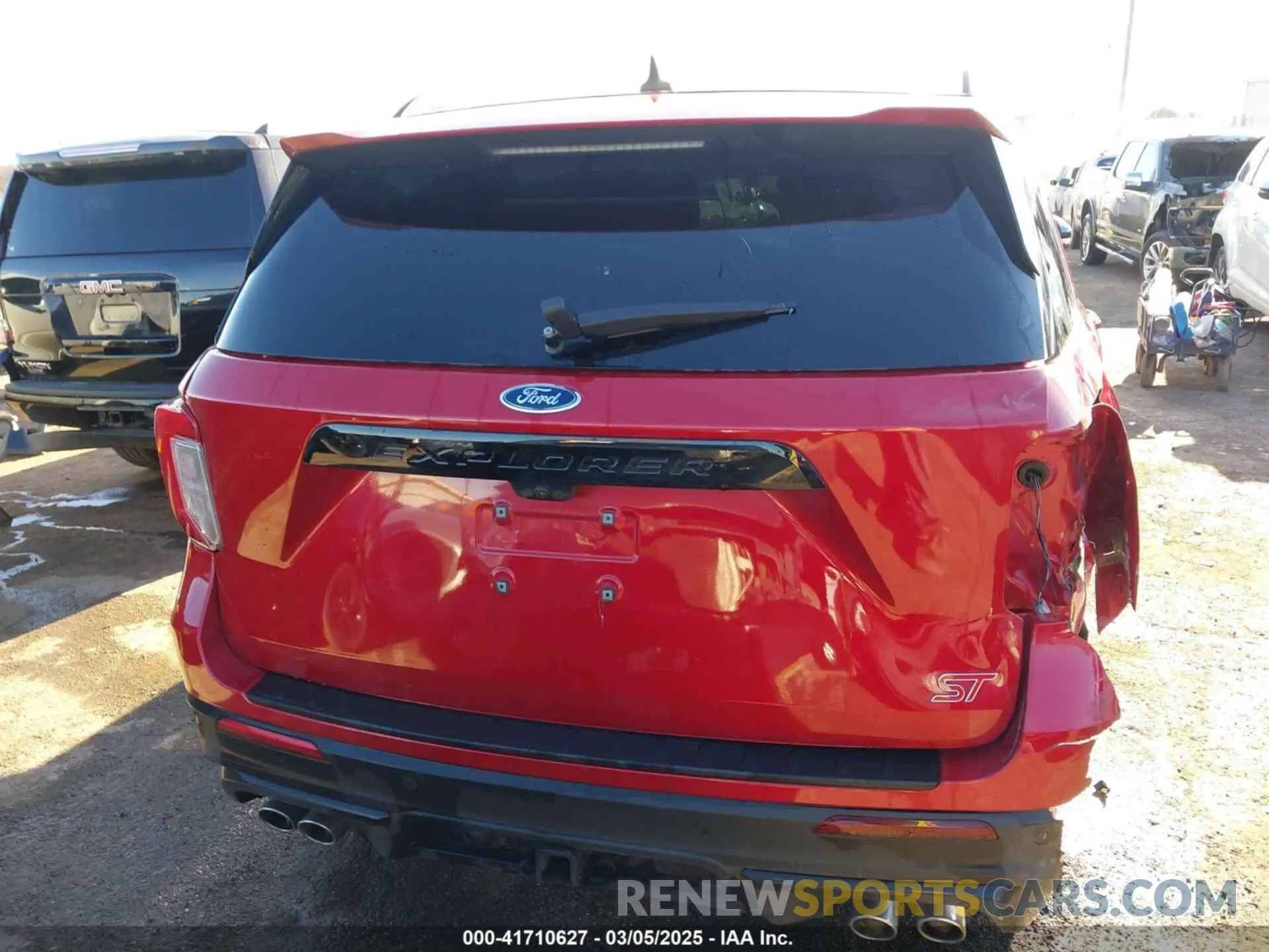 17 Photograph of a damaged car 1FM5K8GC6PGA22760 FORD EXPLORER 2023