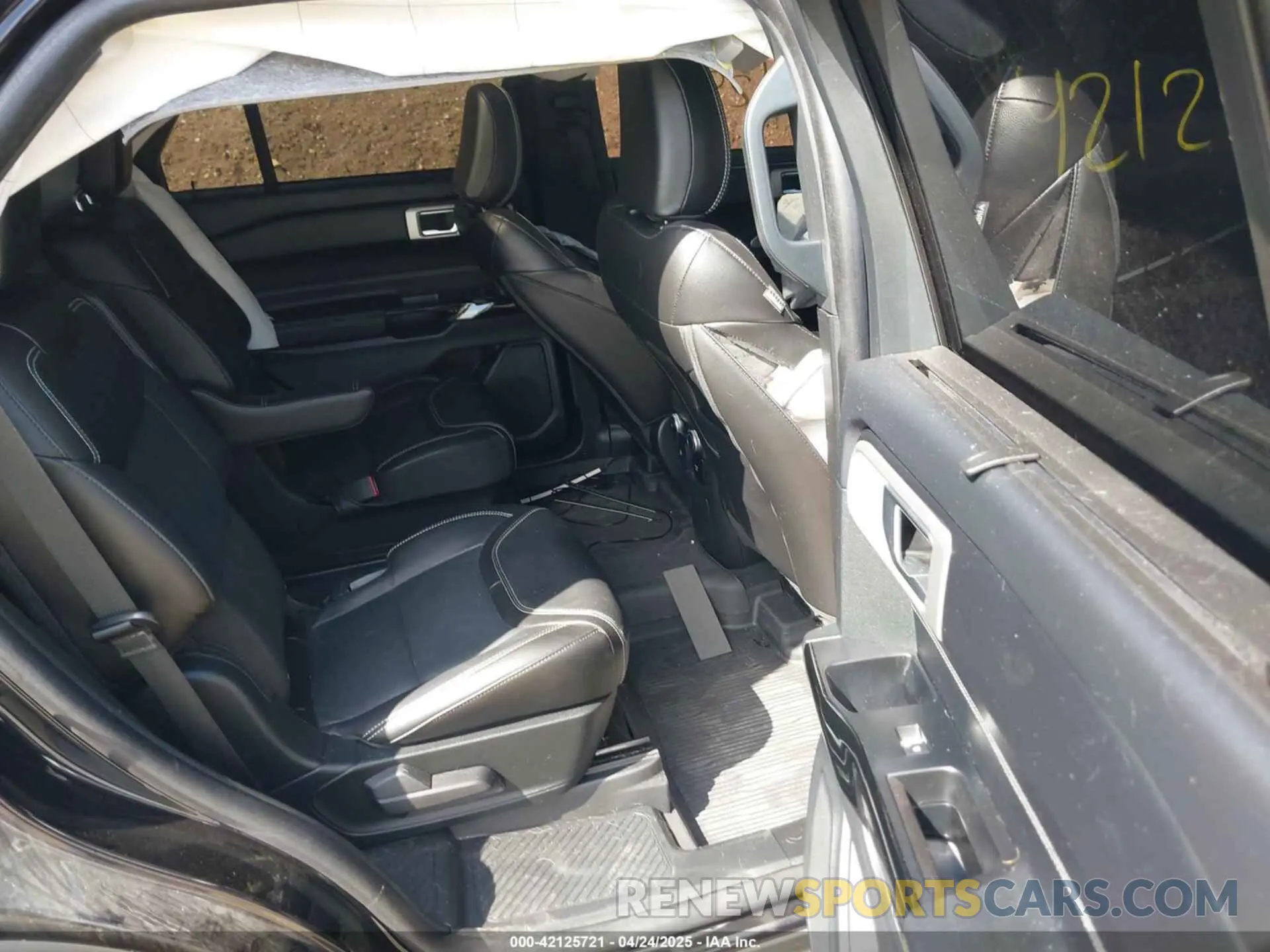 8 Photograph of a damaged car 1FM5K8GC7PGA12321 FORD EXPLORER 2023