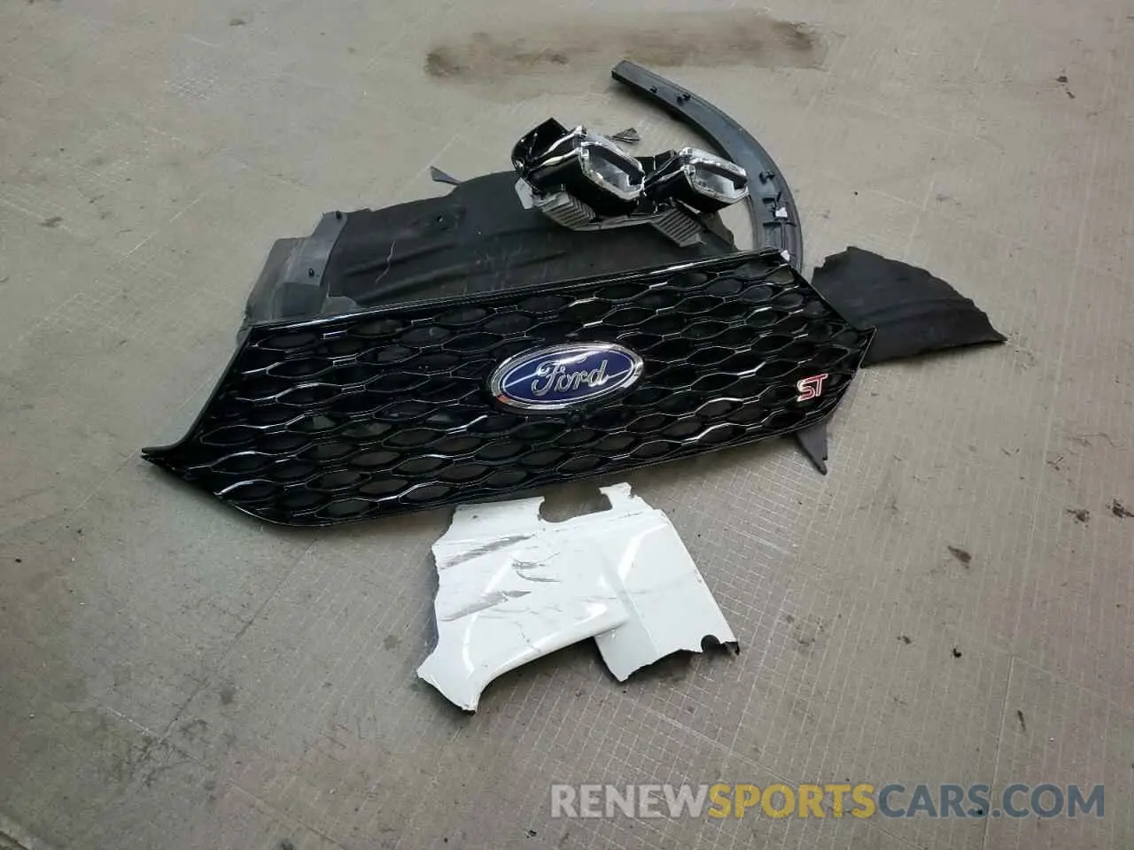 13 Photograph of a damaged car 1FM5K8GC8PGC02161 FORD EXPLORER 2023