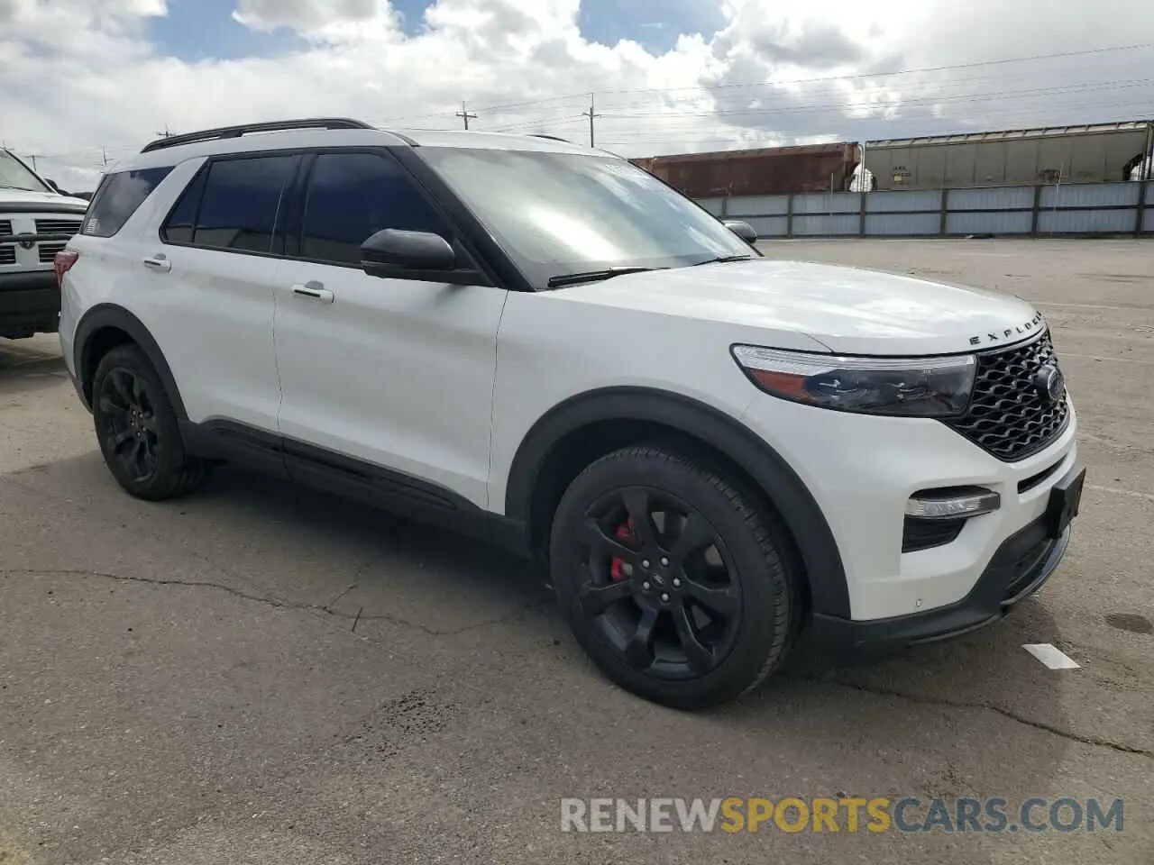 4 Photograph of a damaged car 1FM5K8GCXPGA12863 FORD EXPLORER 2023