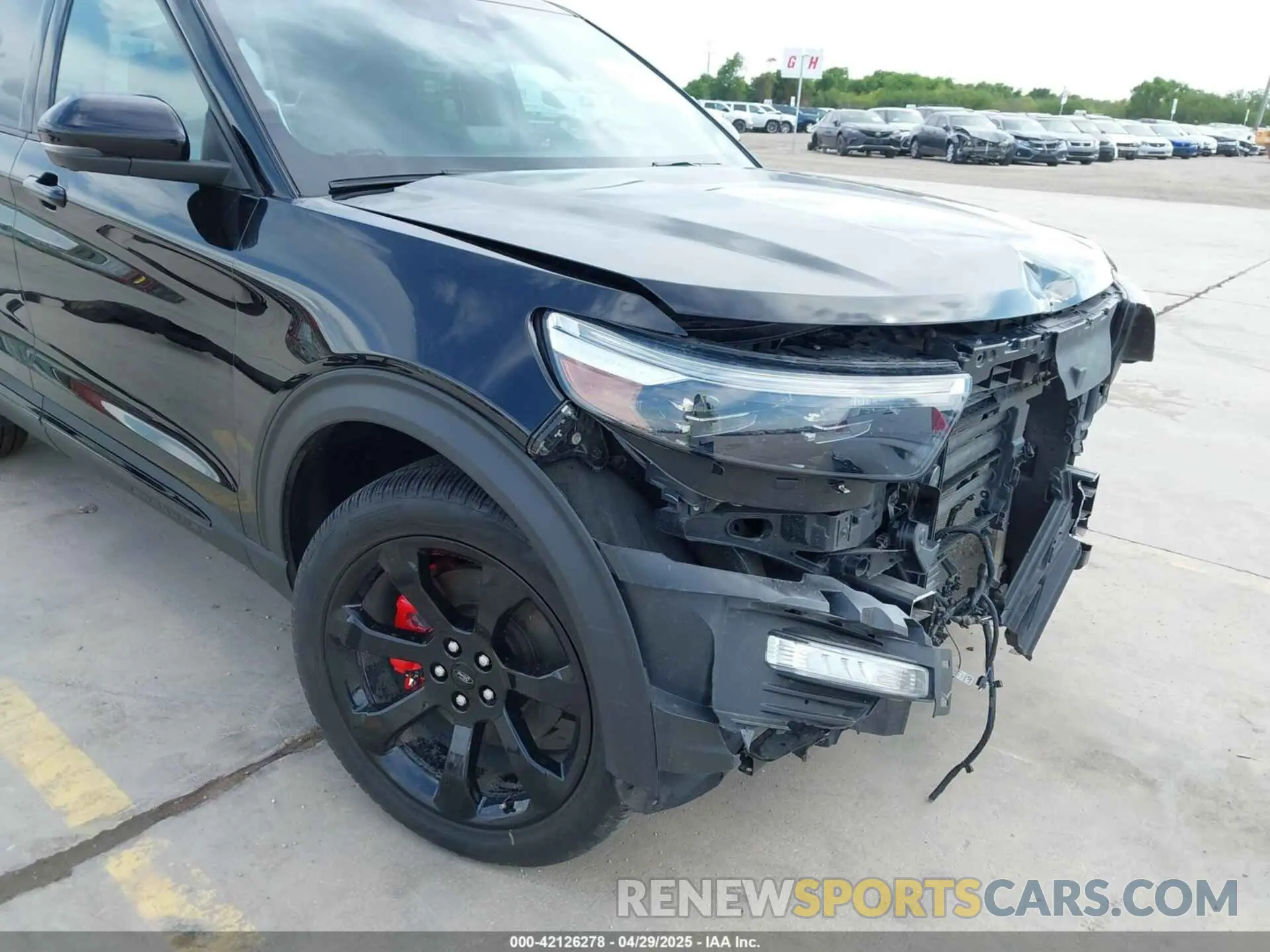 18 Photograph of a damaged car 1FM5K8GCXPGA29775 FORD EXPLORER 2023