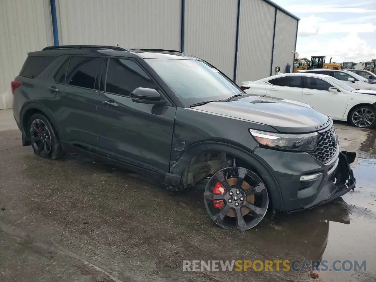 4 Photograph of a damaged car 1FM5K8GCXPGC09998 FORD EXPLORER 2023