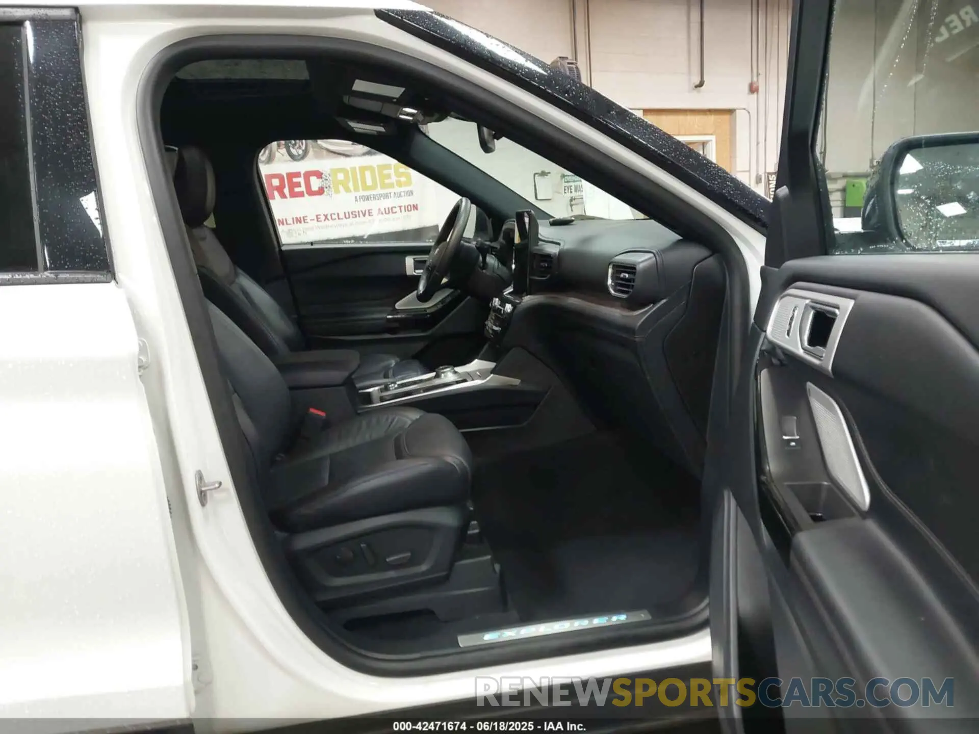 5 Photograph of a damaged car 1FM5K8HC5PGA13109 FORD EXPLORER 2023