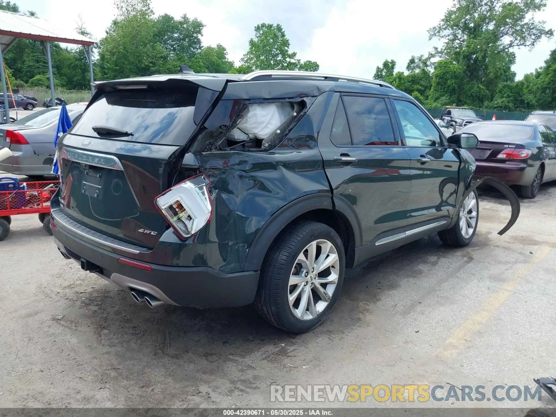 4 Photograph of a damaged car 1FM5K8HC7PGA97725 FORD EXPLORER 2023