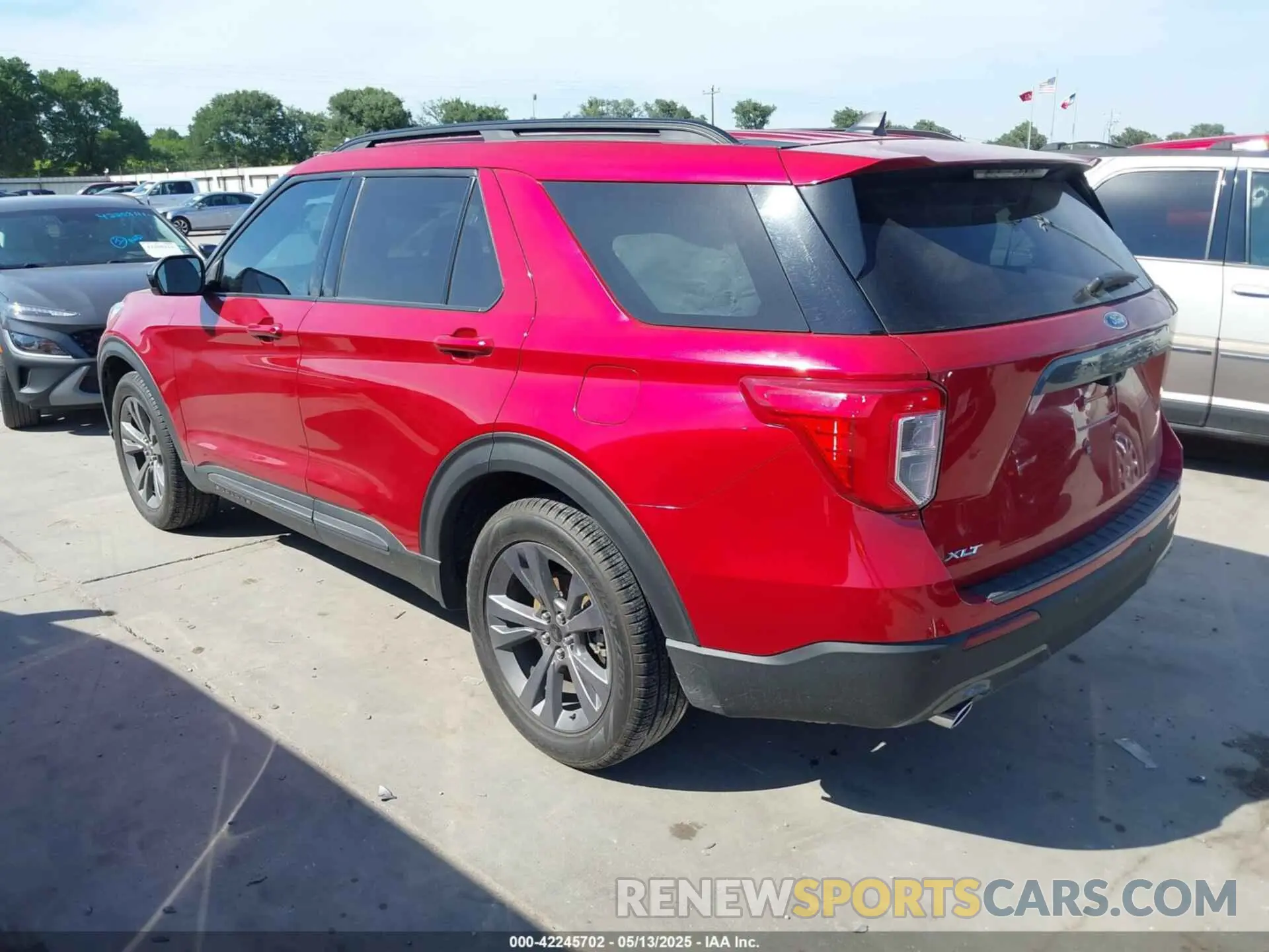 3 Photograph of a damaged car 1FMSK7DH1PGA48292 FORD EXPLORER 2023
