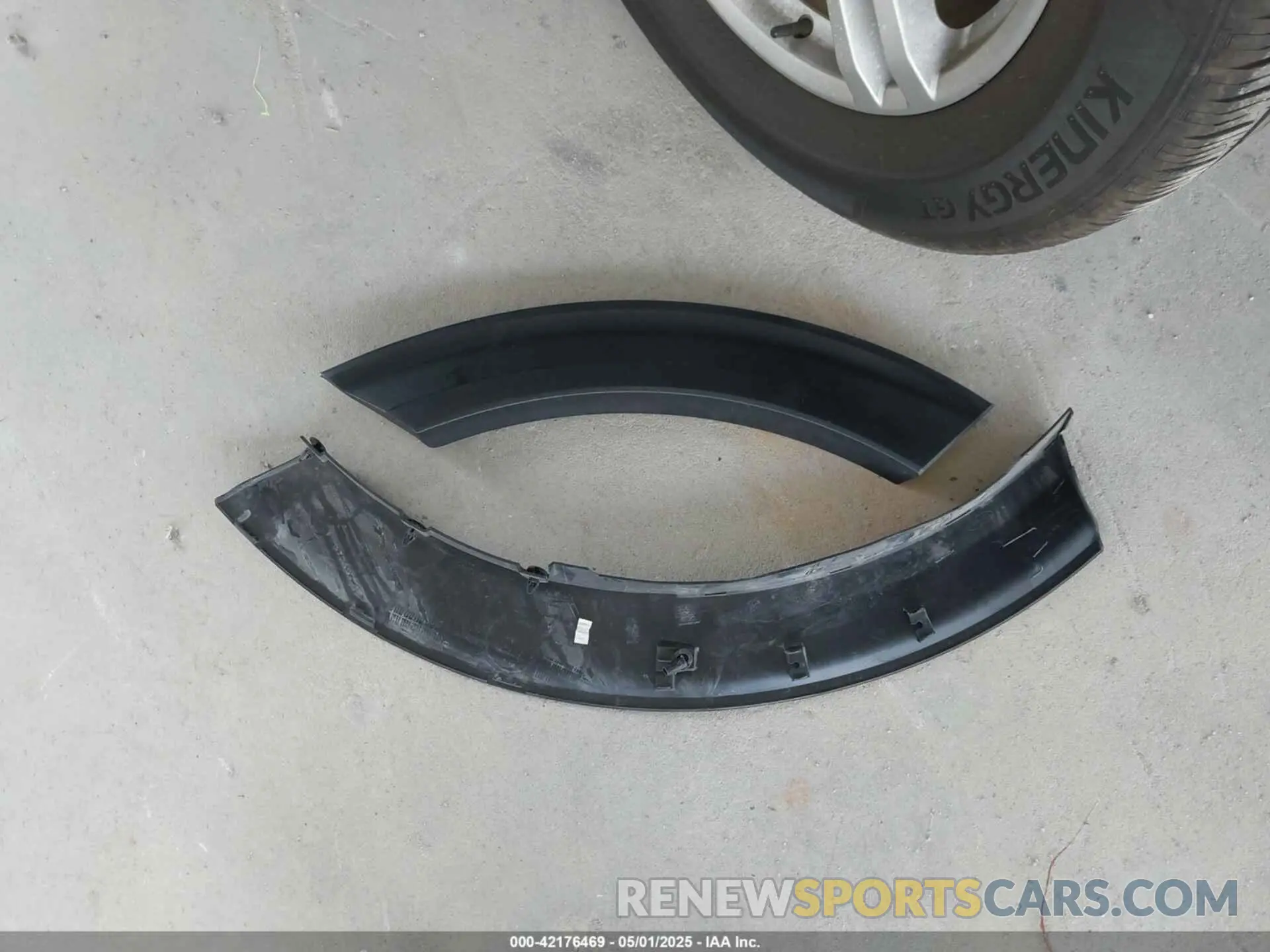 12 Photograph of a damaged car 1FMSK7DH5PGB69004 FORD EXPLORER 2023