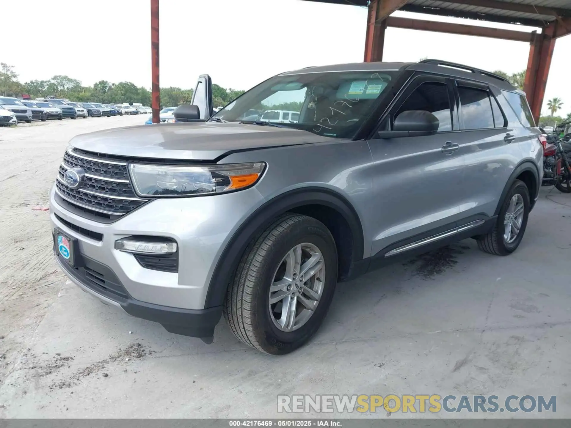2 Photograph of a damaged car 1FMSK7DH5PGB69004 FORD EXPLORER 2023