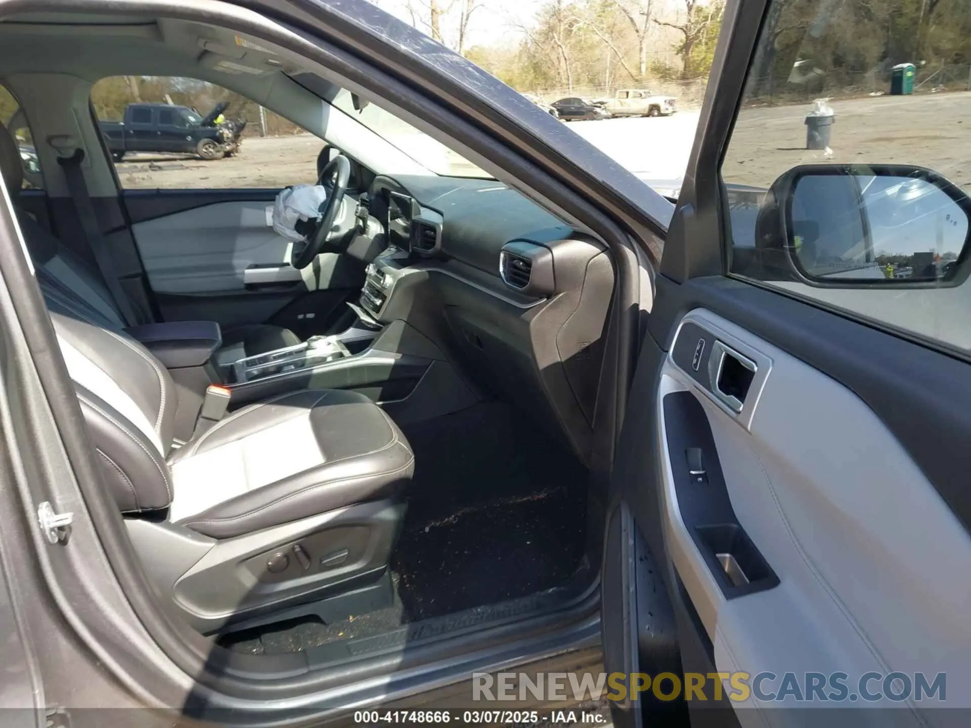5 Photograph of a damaged car 1FMSK7DH6PGA22688 FORD EXPLORER 2023