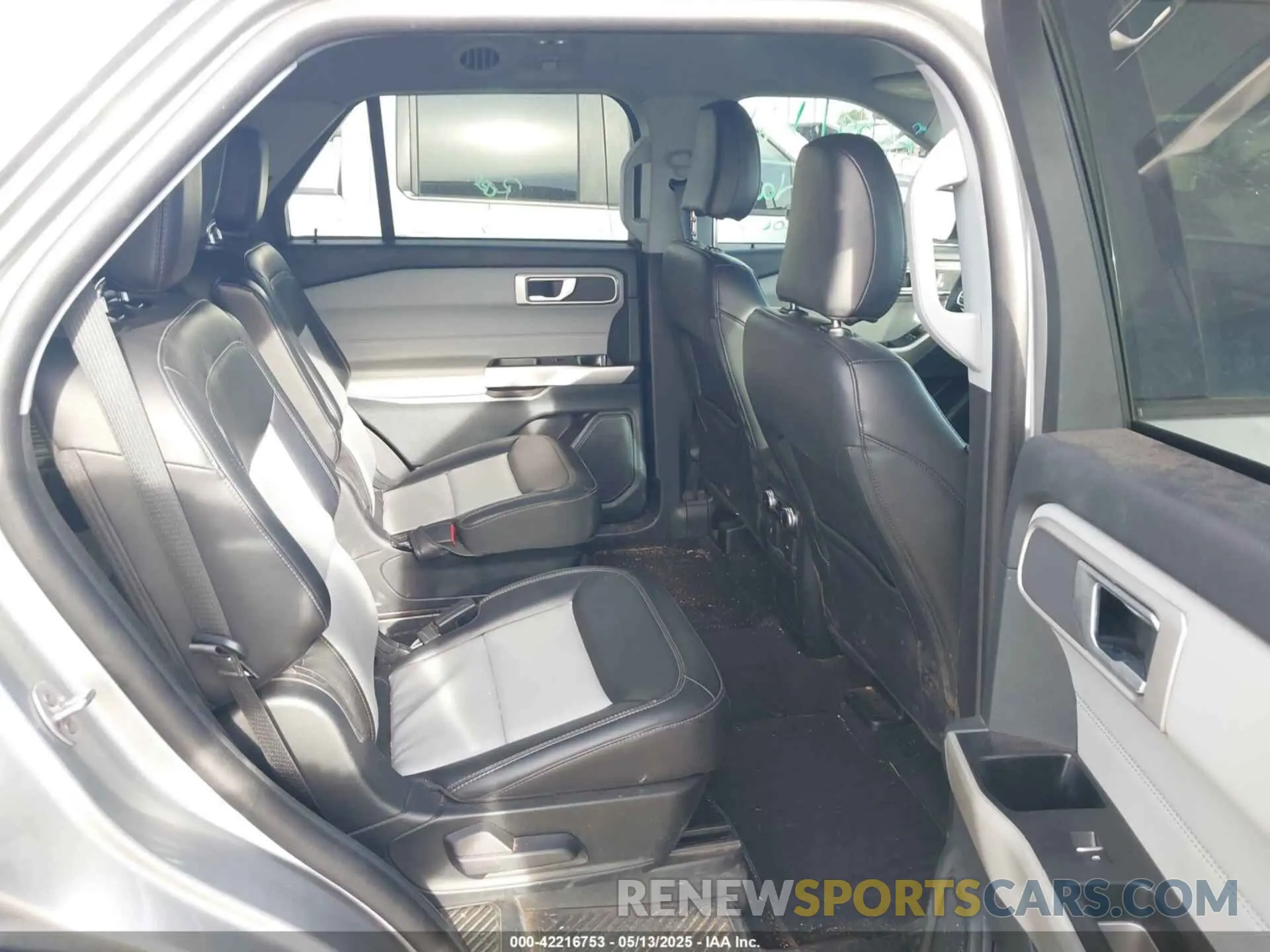 8 Photograph of a damaged car 1FMSK7DH6PGC33132 FORD EXPLORER 2023