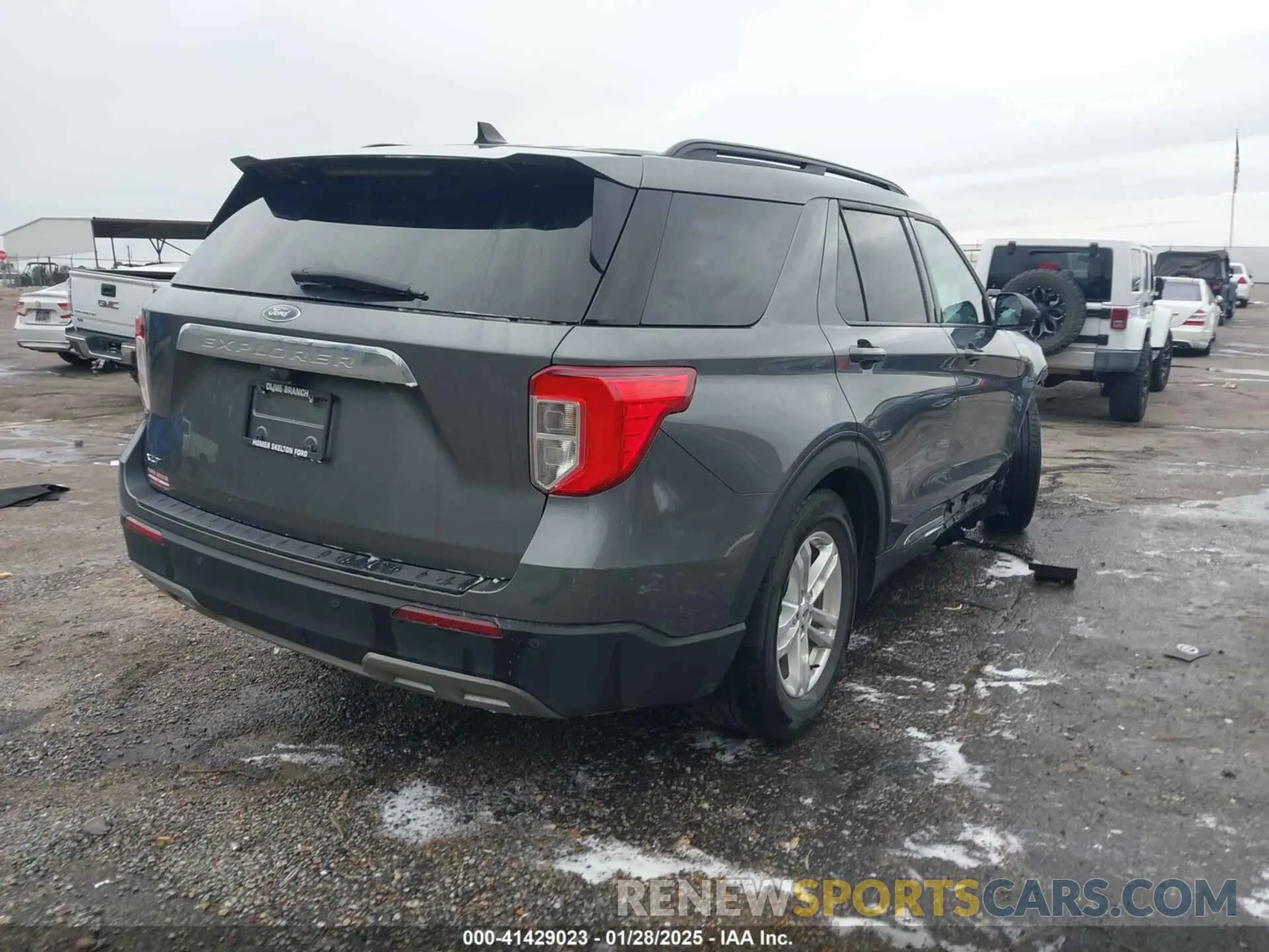 4 Photograph of a damaged car 1FMSK7DH7PGA13269 FORD EXPLORER 2023