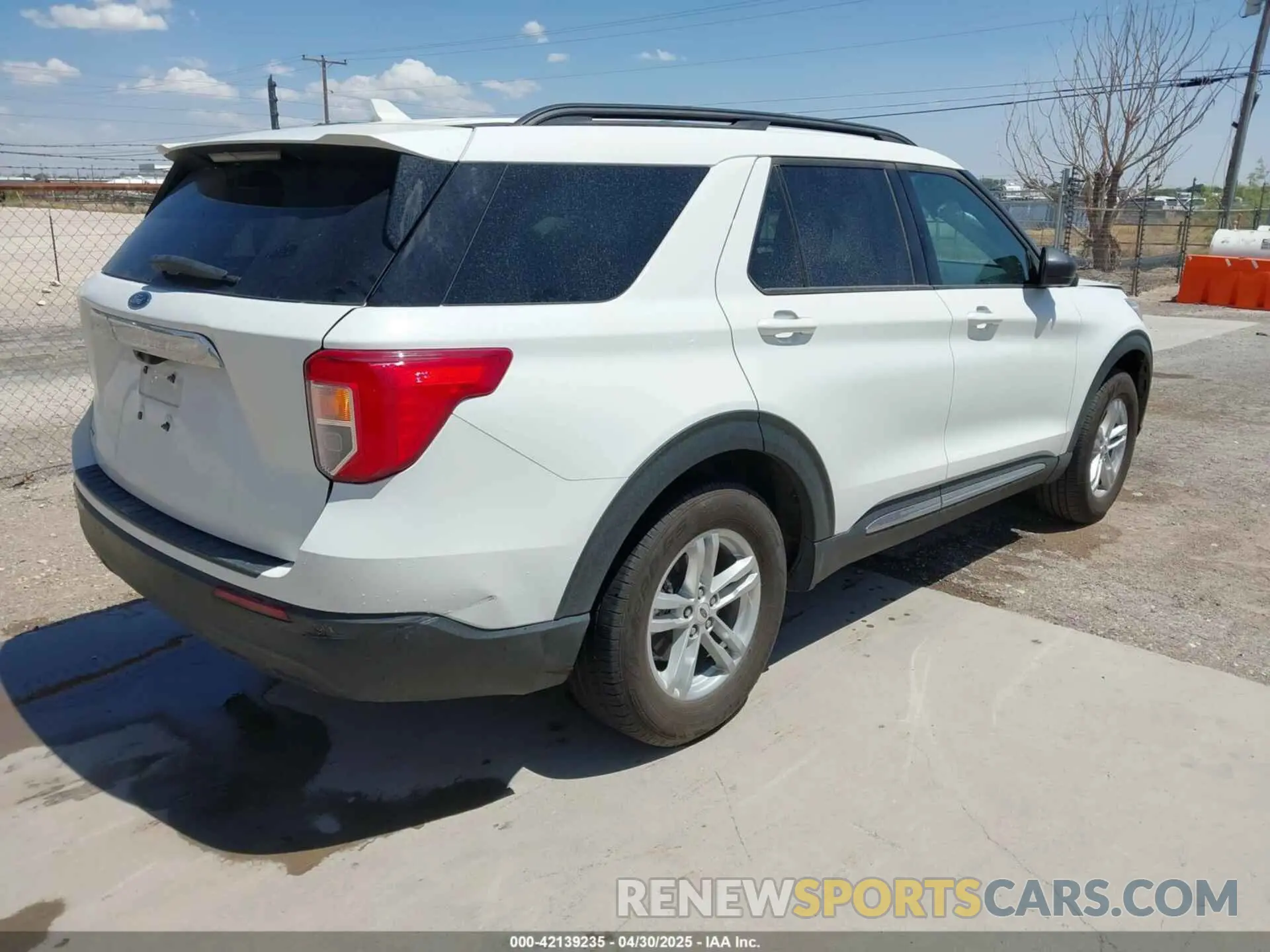 4 Photograph of a damaged car 1FMSK7DH7PGA17757 FORD EXPLORER 2023