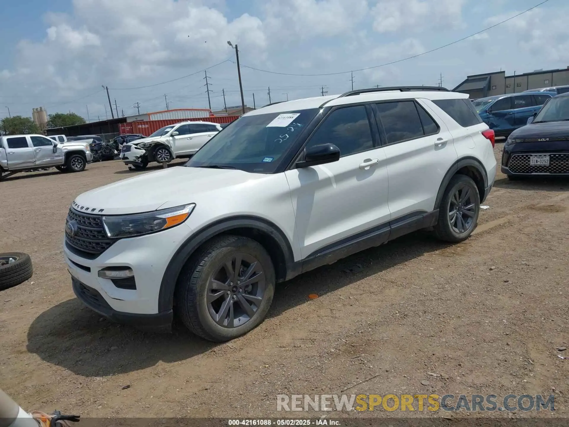 2 Photograph of a damaged car 1FMSK7DHXPGA50879 FORD EXPLORER 2023