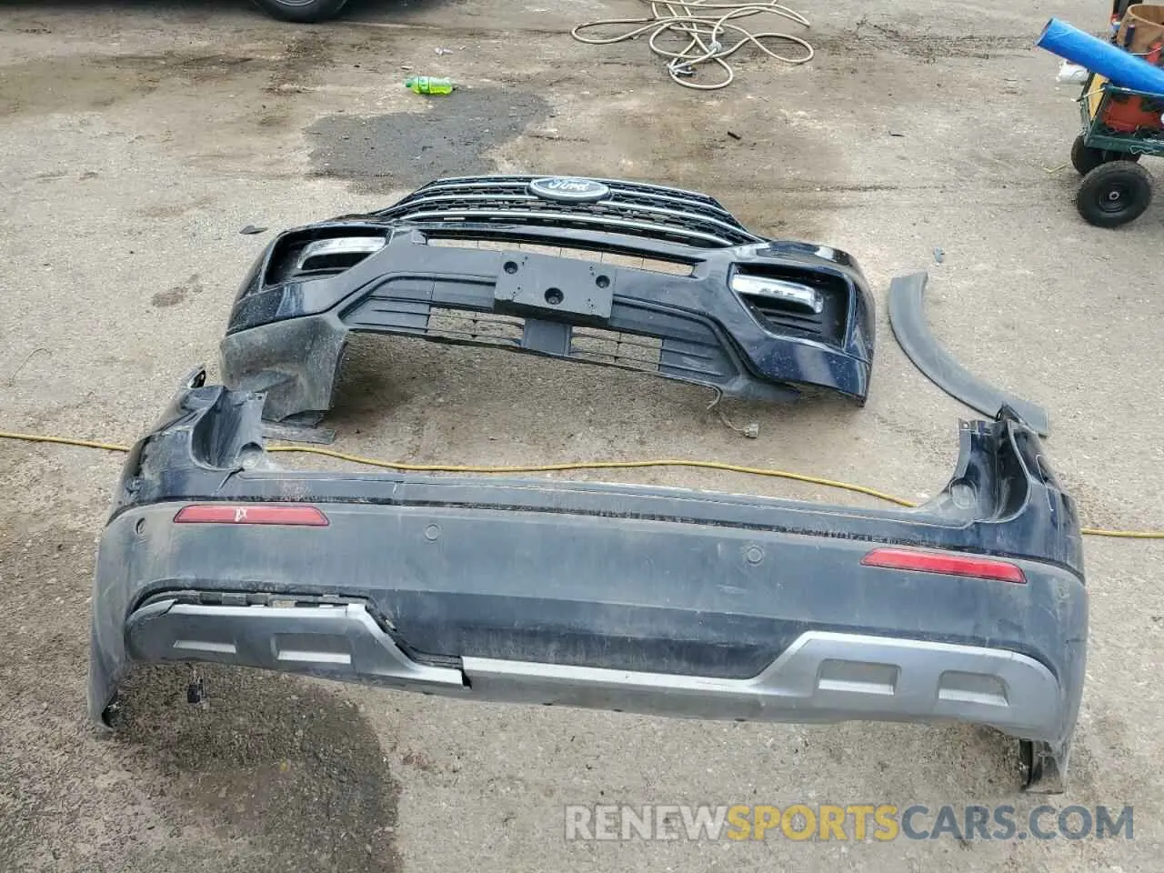 13 Photograph of a damaged car 1FMSK7DHXPGA85423 FORD EXPLORER 2023