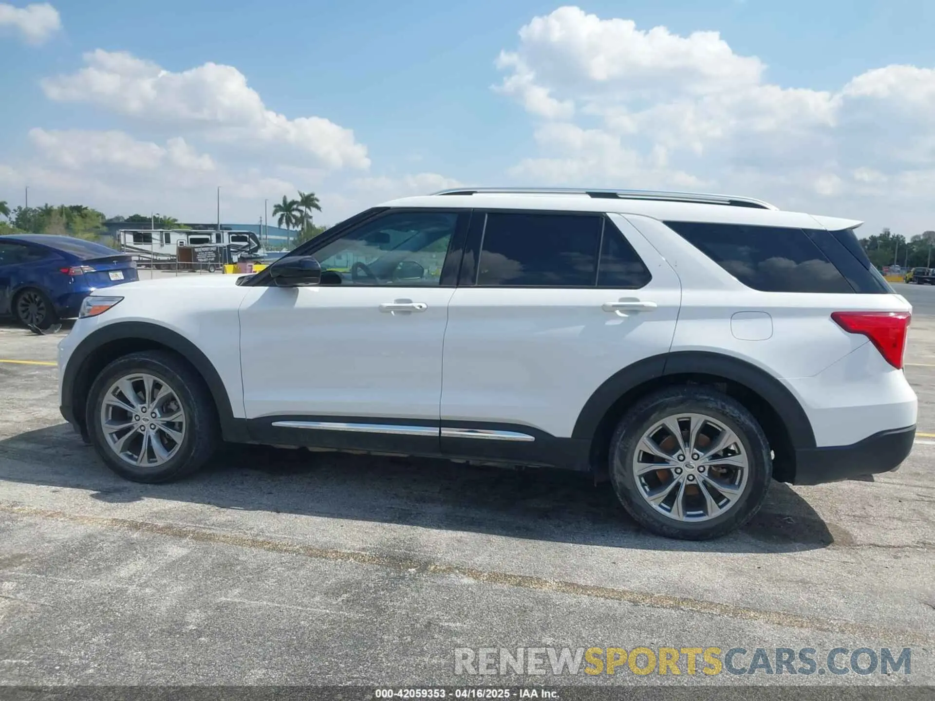 14 Photograph of a damaged car 1FMSK7FH2PGB17892 FORD EXPLORER 2023