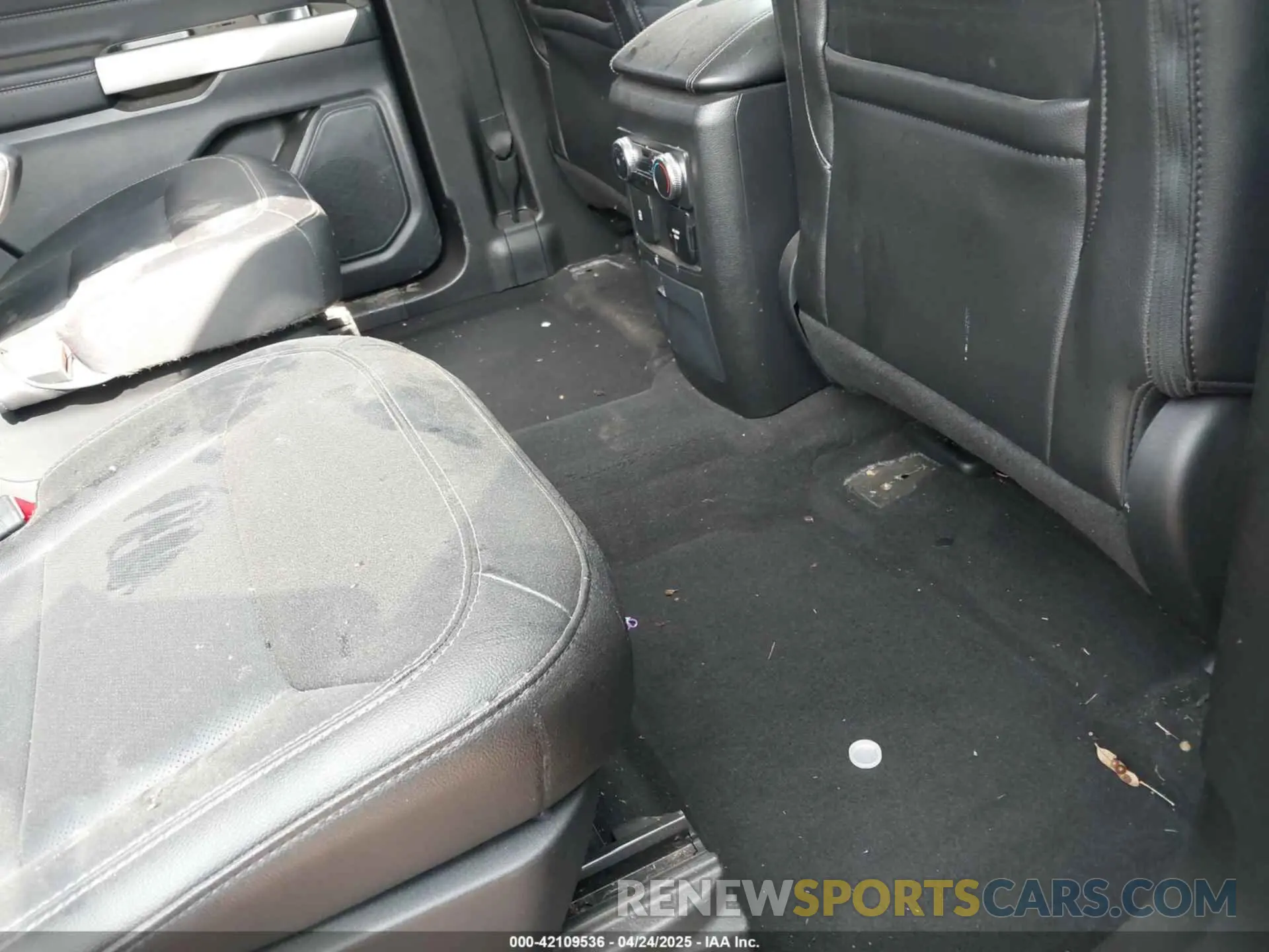 8 Photograph of a damaged car 1FMSK7FH4PGA15624 FORD EXPLORER 2023