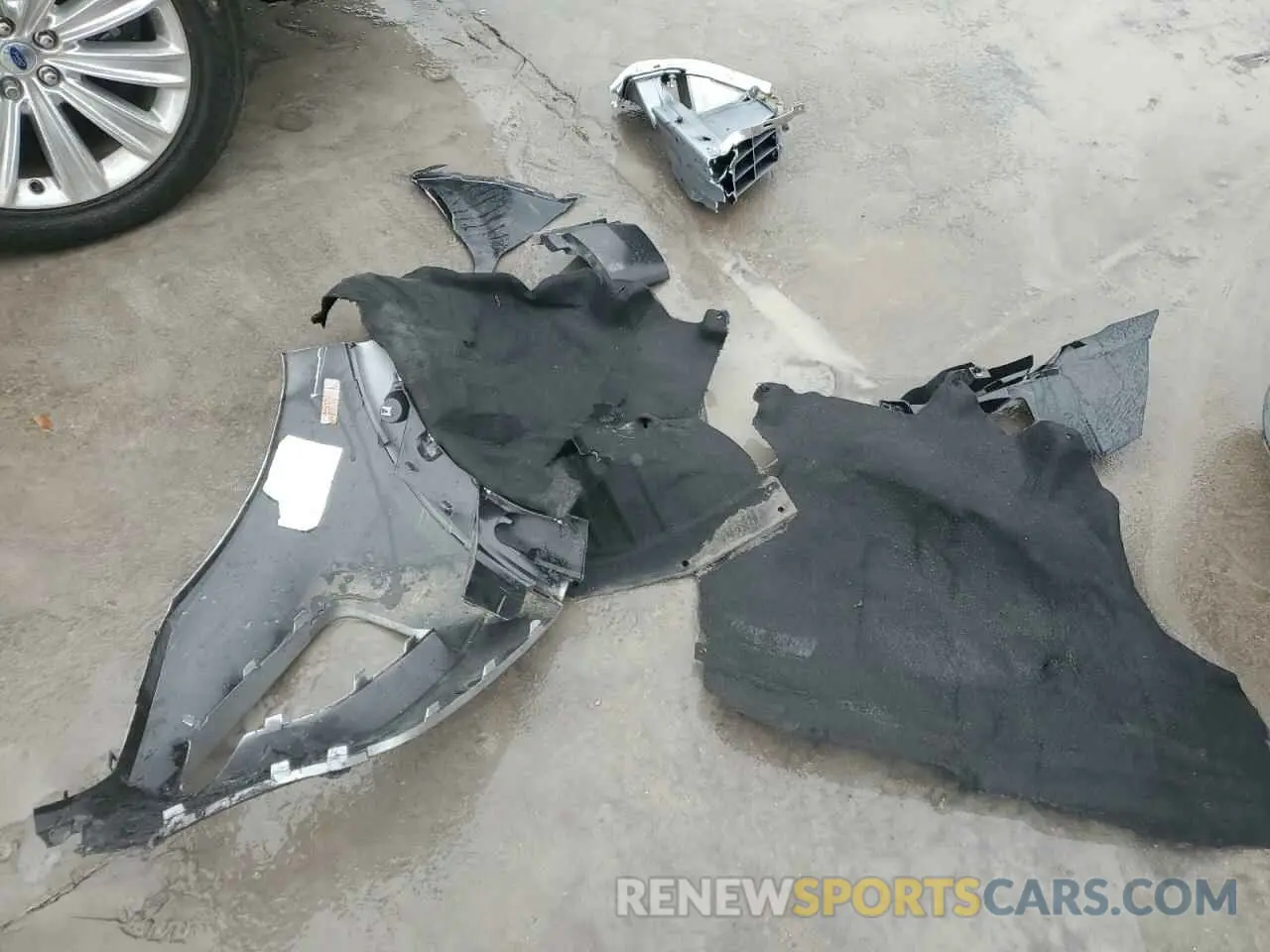 13 Photograph of a damaged car 1FMSK7FHXPGB29532 FORD EXPLORER 2023