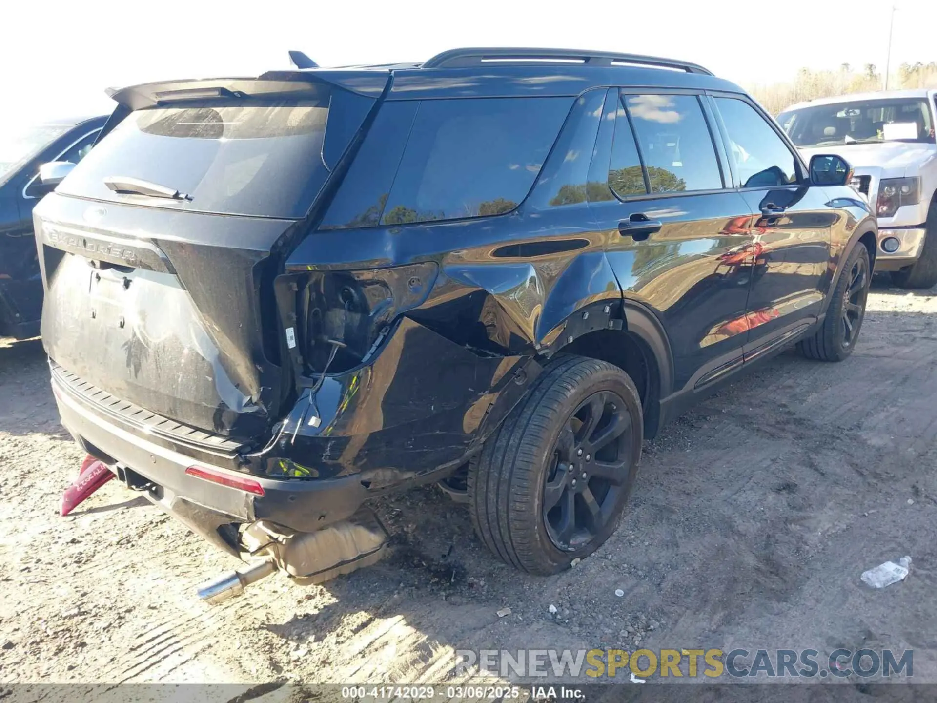 4 Photograph of a damaged car 1FMSK7KH3PGA48569 FORD EXPLORER 2023