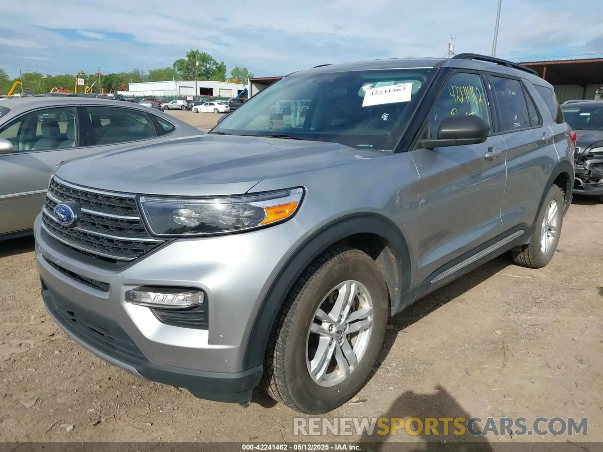 2 Photograph of a damaged car 1FMSK8DH0PGB24820 FORD EXPLORER 2023