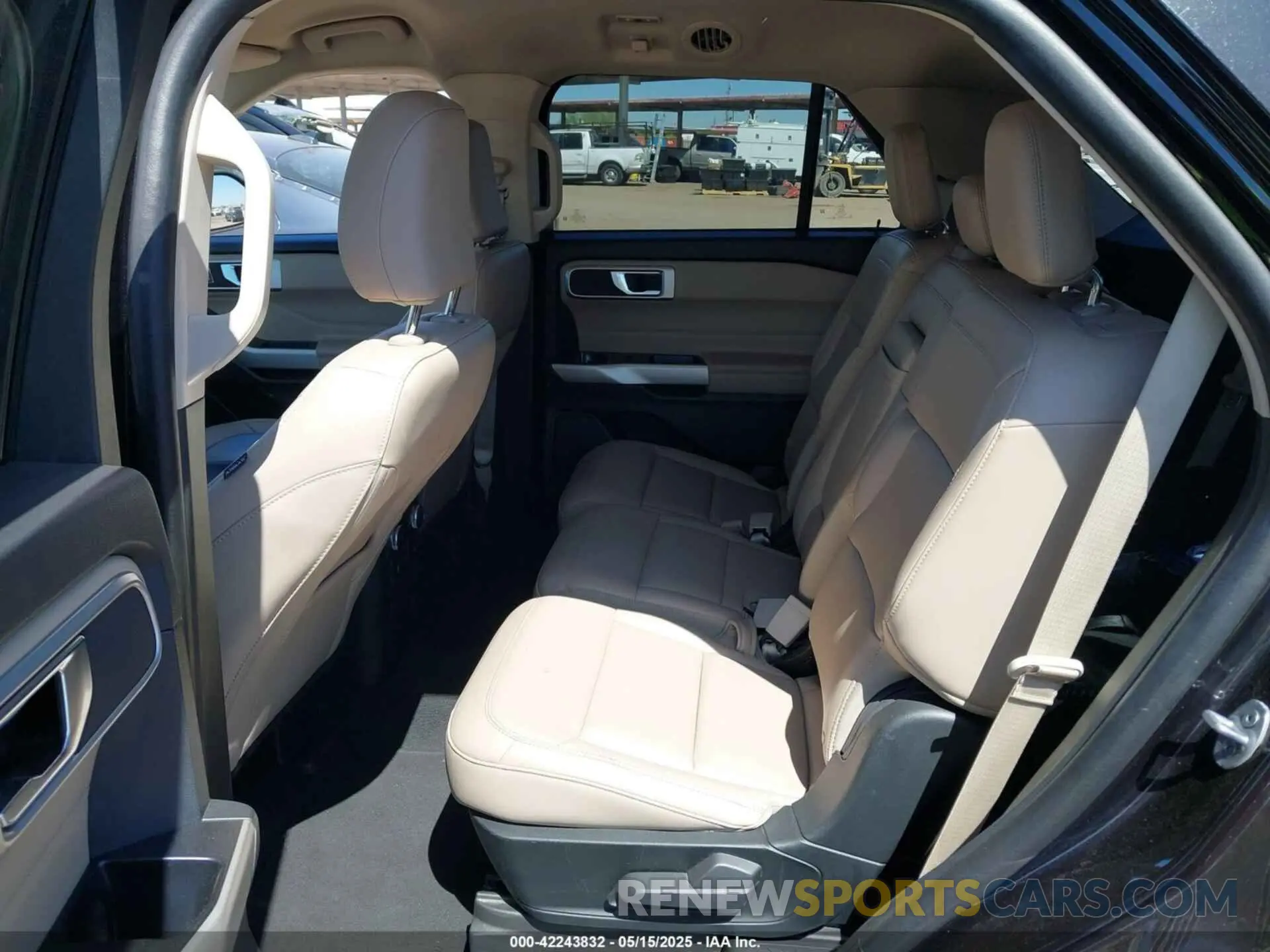8 Photograph of a damaged car 1FMSK8DH2PGA23052 FORD EXPLORER 2023