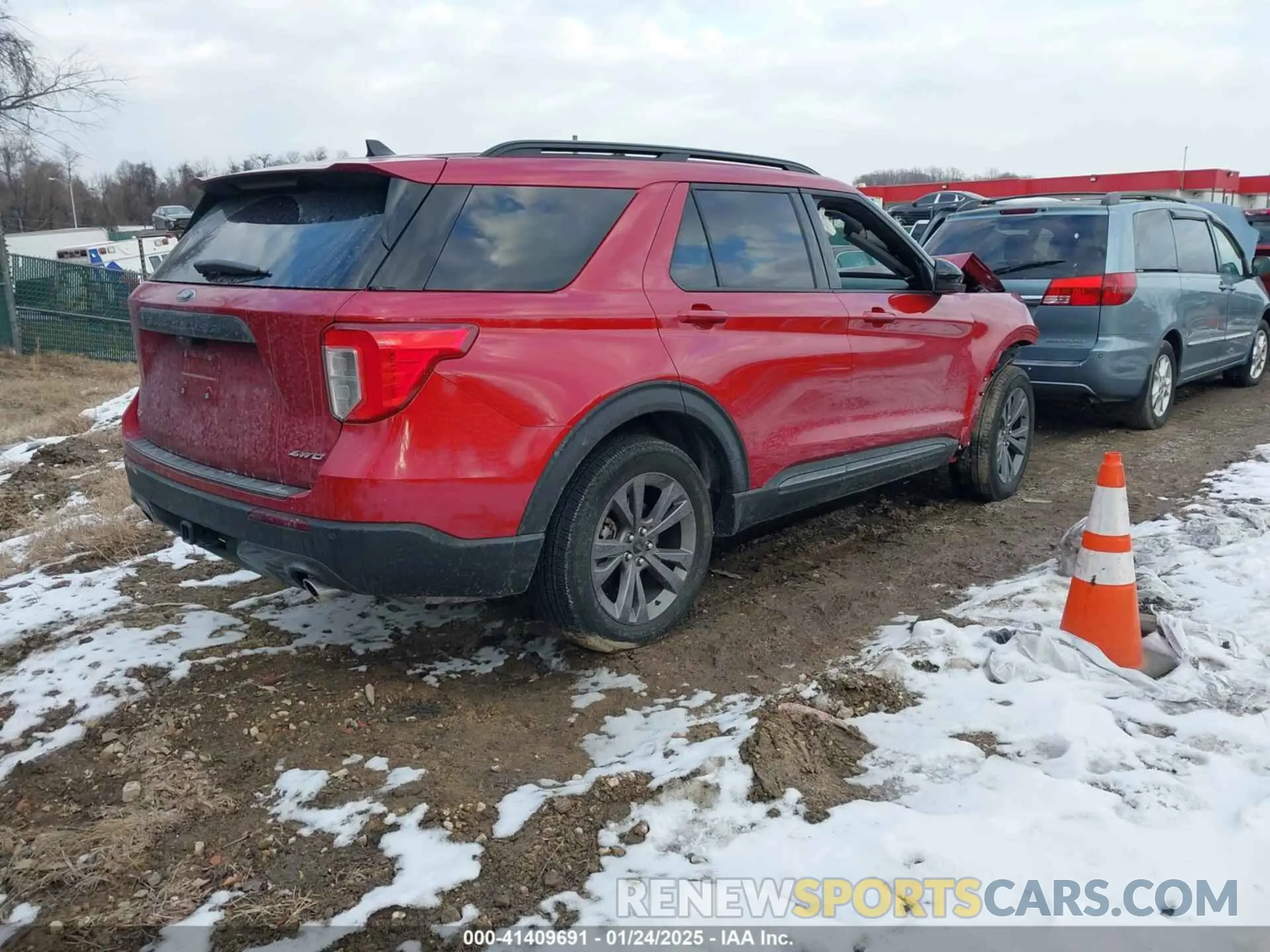 4 Photograph of a damaged car 1FMSK8DH3PGB92772 FORD EXPLORER 2023