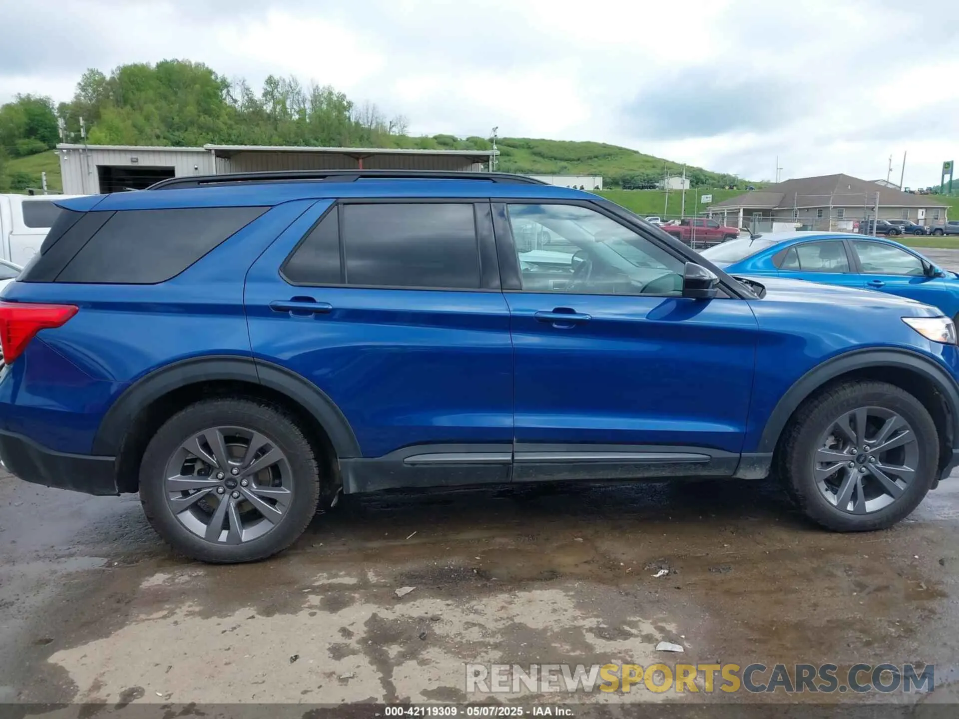 13 Photograph of a damaged car 1FMSK8DH4PGA09346 FORD EXPLORER 2023