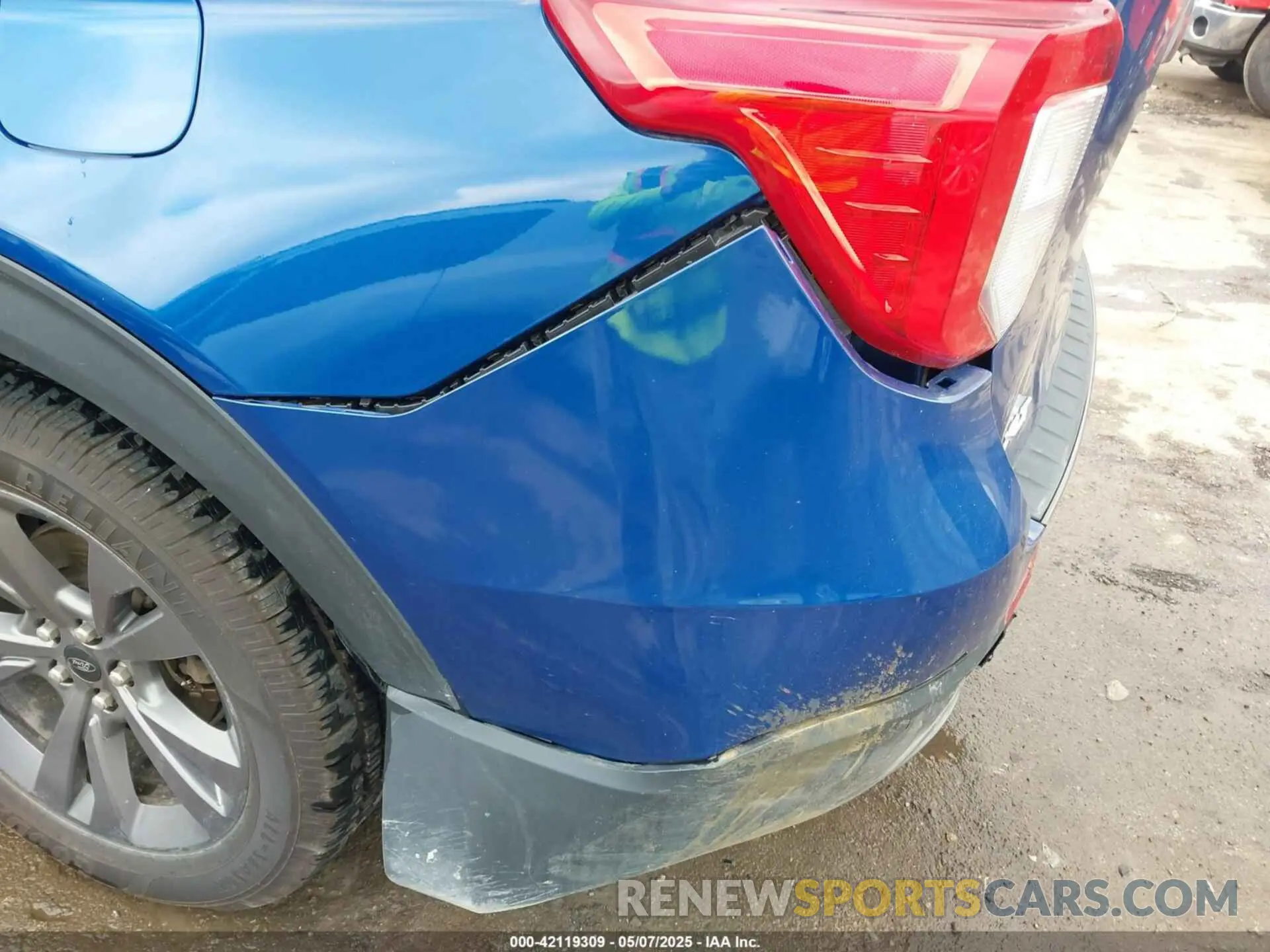 17 Photograph of a damaged car 1FMSK8DH4PGA09346 FORD EXPLORER 2023