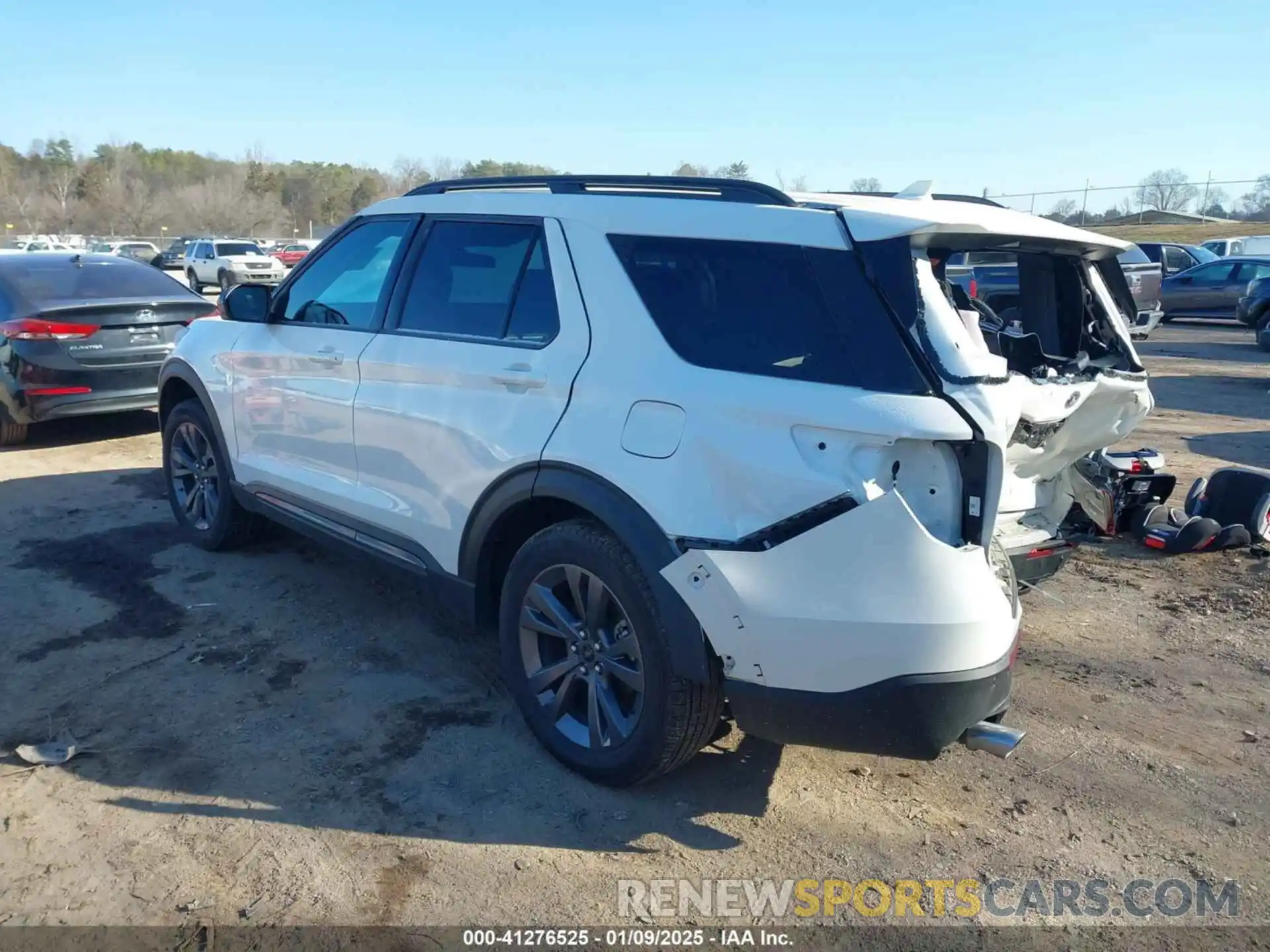 3 Photograph of a damaged car 1FMSK8DH4PGA75394 FORD EXPLORER 2023