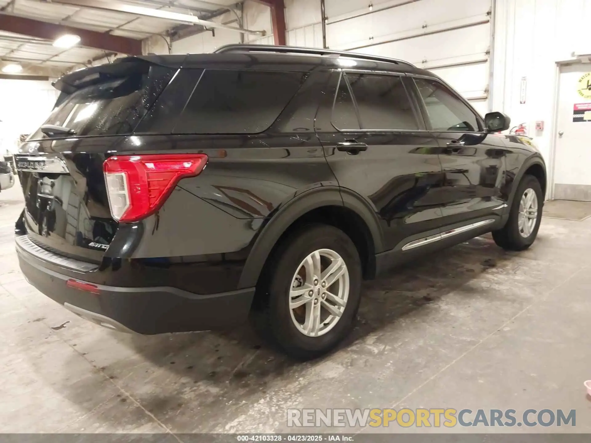 4 Photograph of a damaged car 1FMSK8DH6PGA57530 FORD EXPLORER 2023