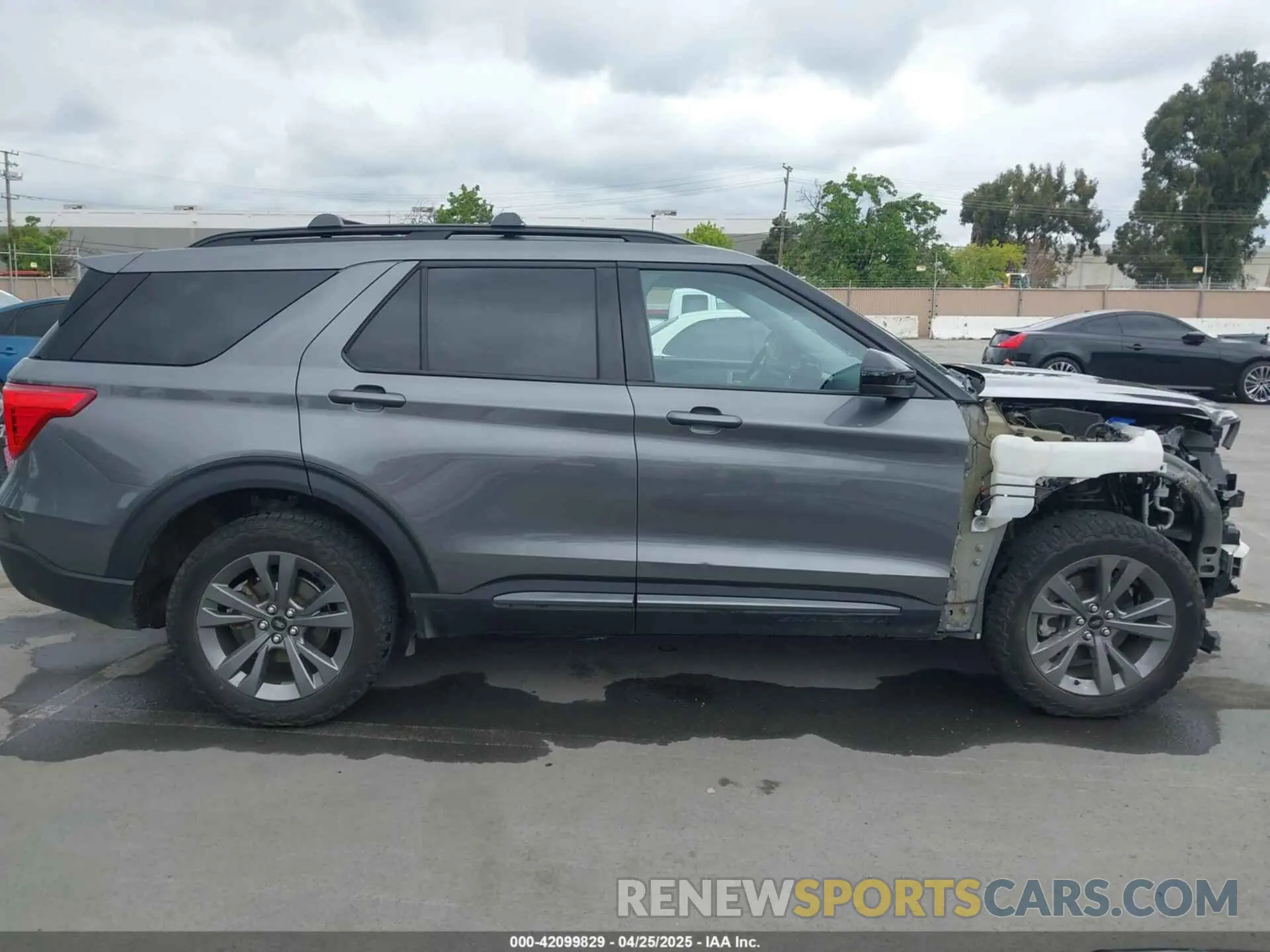14 Photograph of a damaged car 1FMSK8DH6PGB42738 FORD EXPLORER 2023