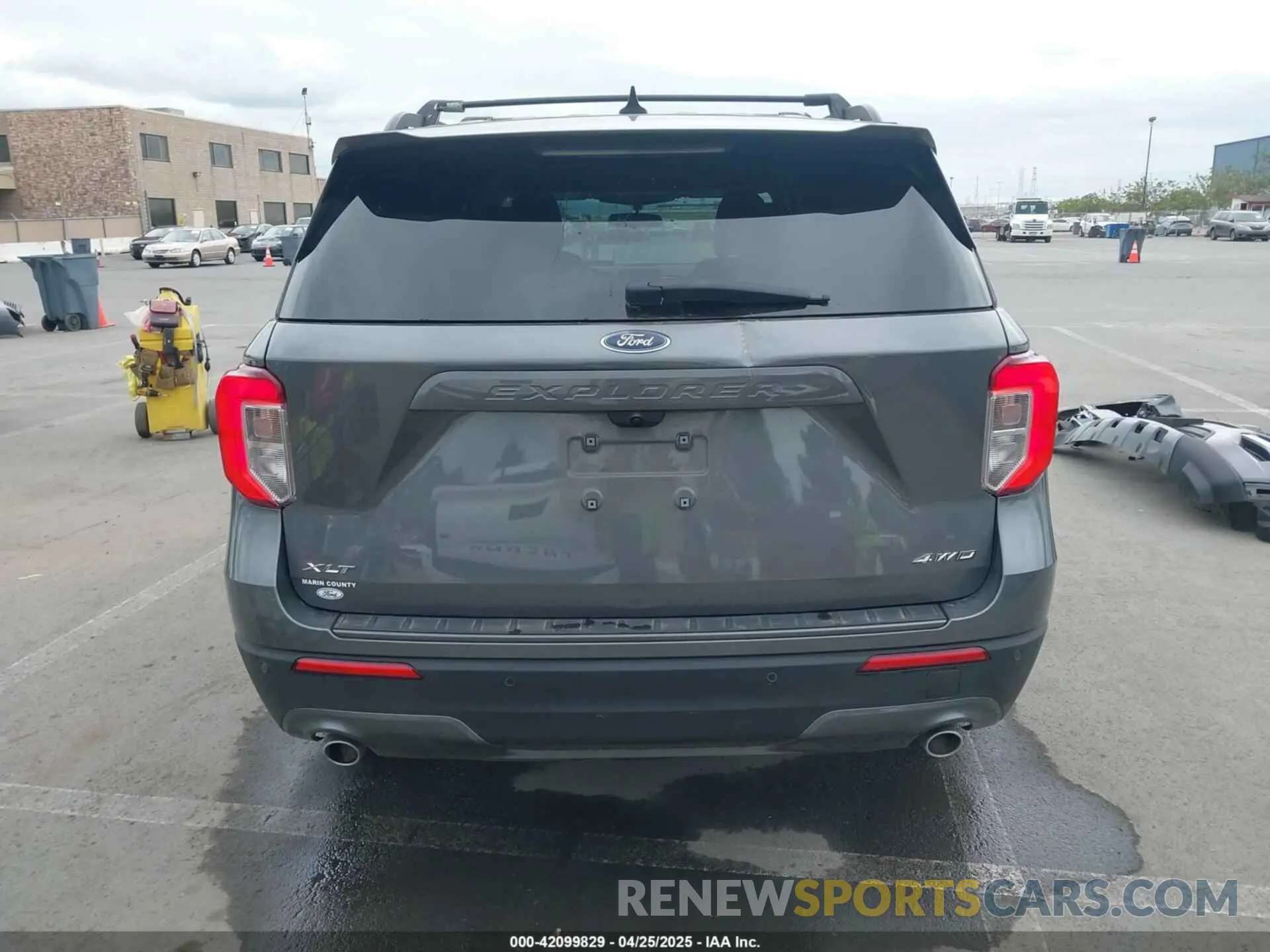17 Photograph of a damaged car 1FMSK8DH6PGB42738 FORD EXPLORER 2023