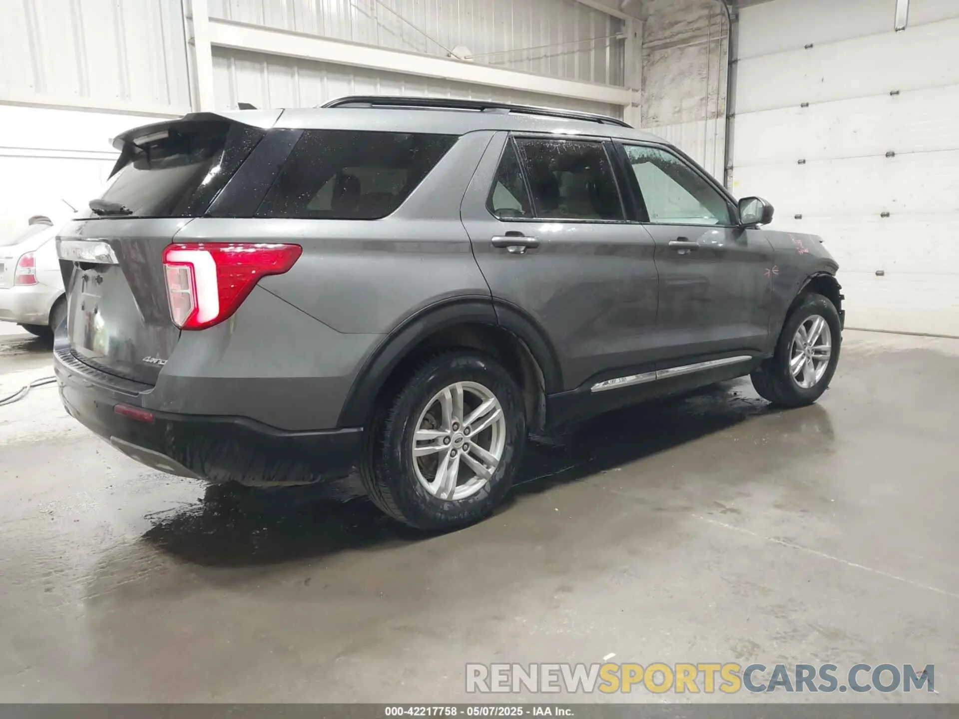 4 Photograph of a damaged car 1FMSK8DH6PGB44473 FORD EXPLORER 2023