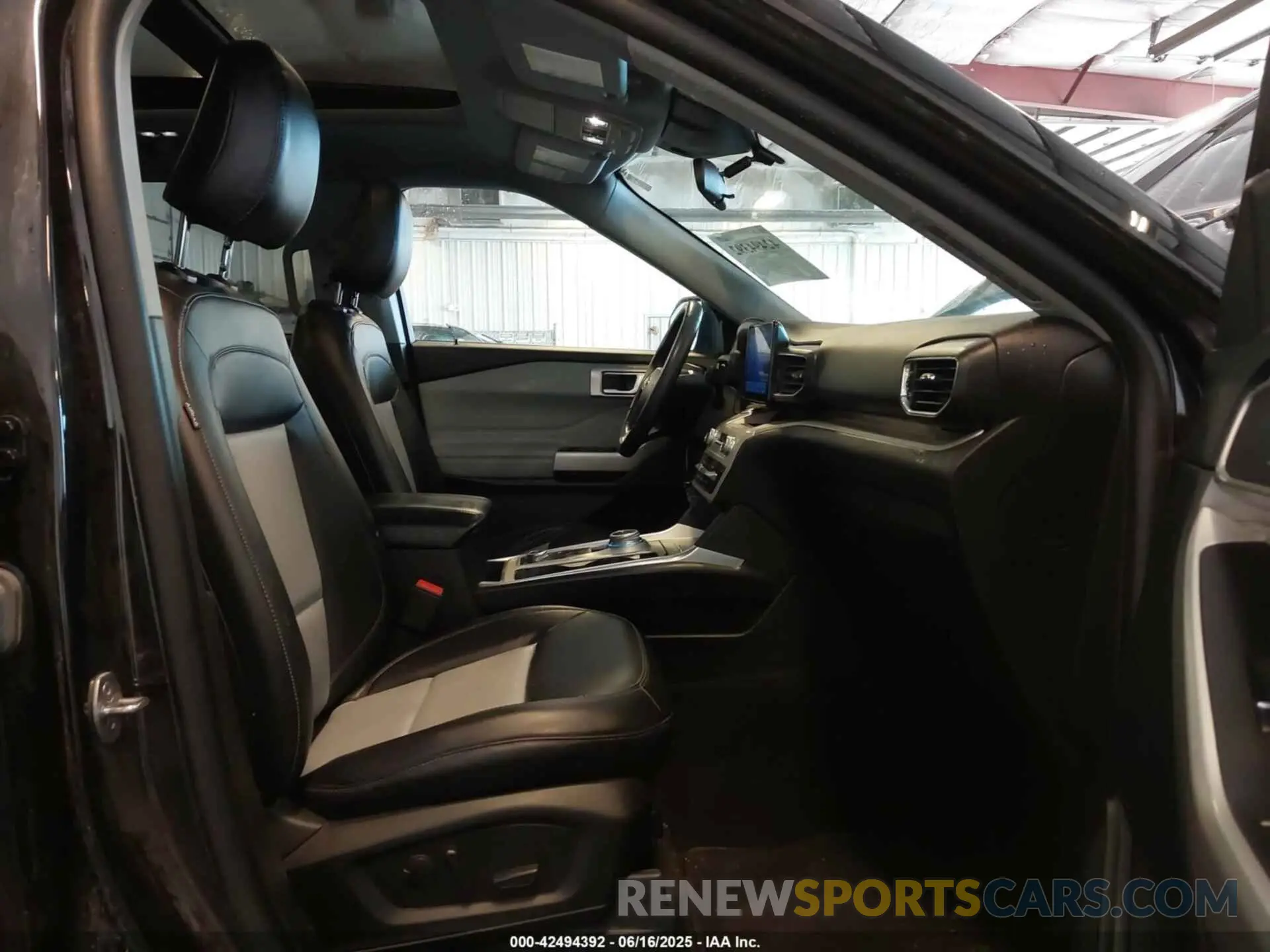 5 Photograph of a damaged car 1FMSK8DH7PGC33940 FORD EXPLORER 2023