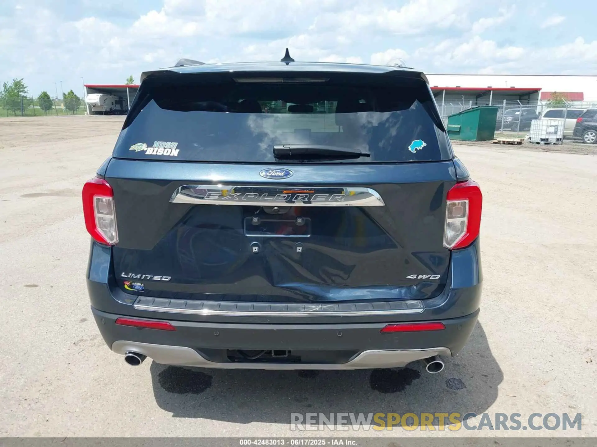 17 Photograph of a damaged car 1FMSK8FH4PGC07325 FORD EXPLORER 2023