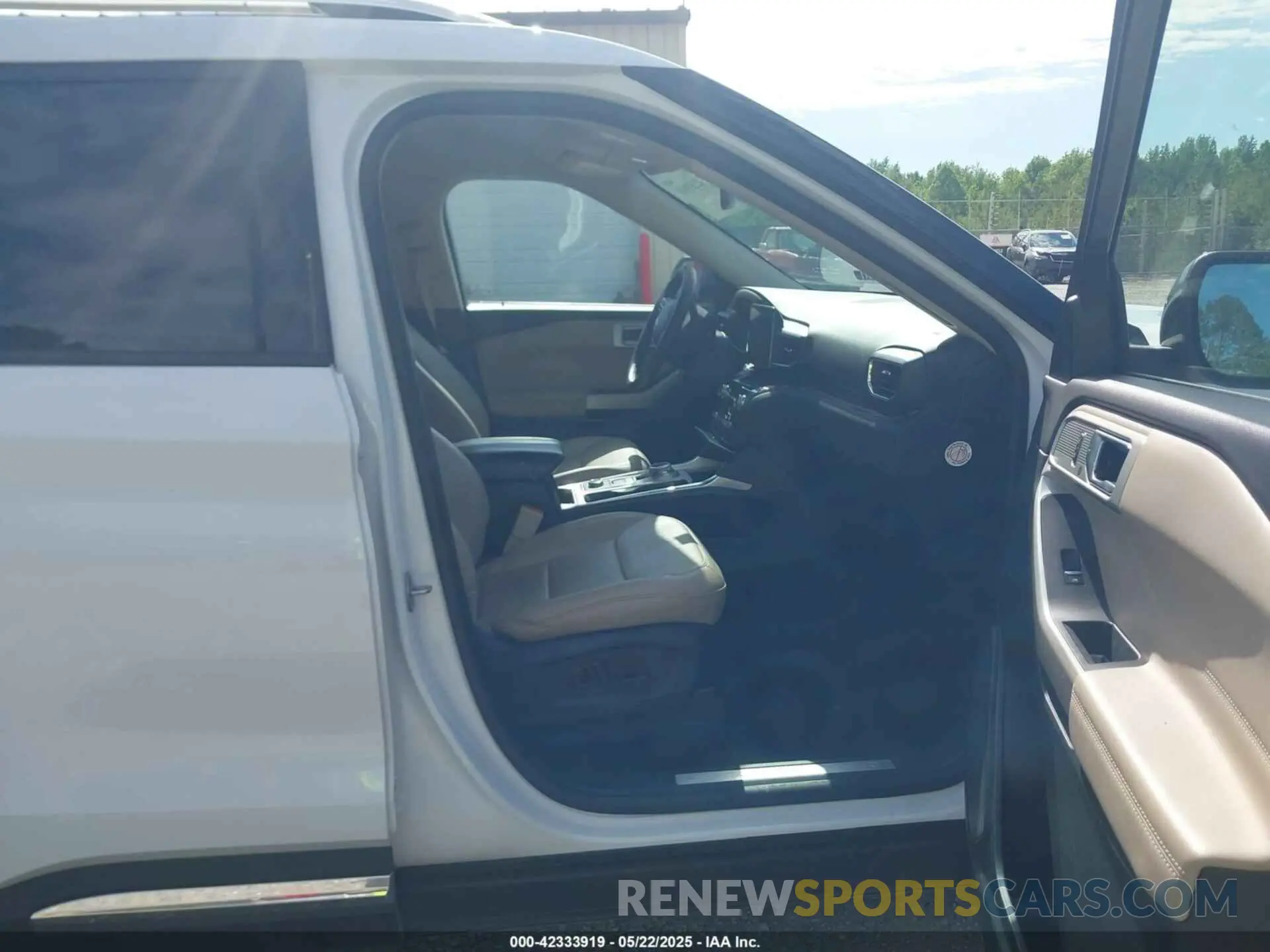 5 Photograph of a damaged car 1FMSK8FH5PGB65392 FORD EXPLORER 2023