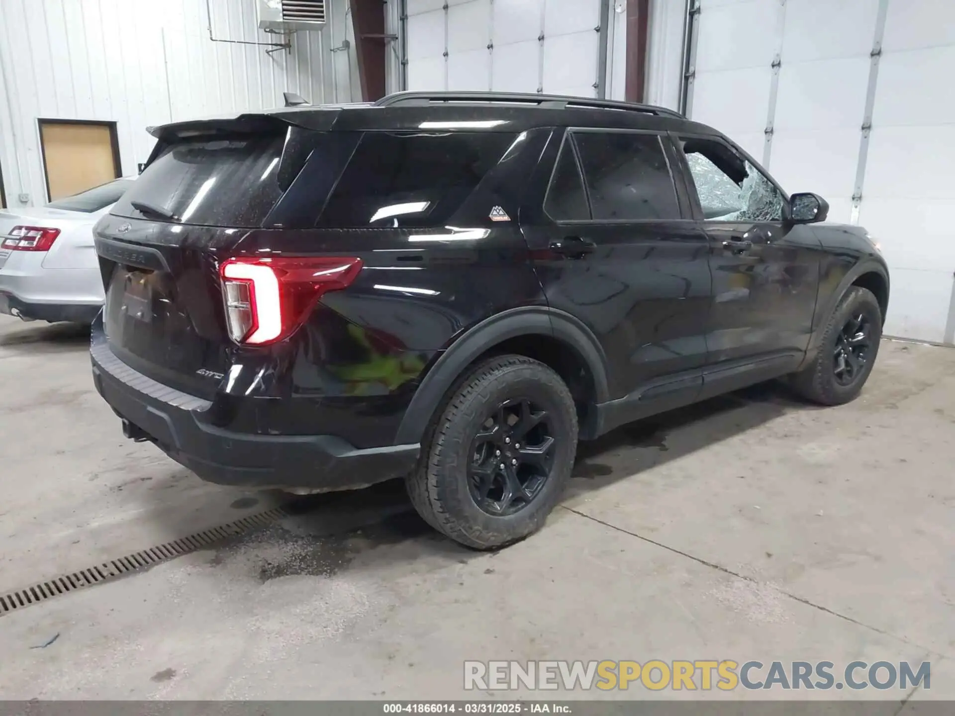 4 Photograph of a damaged car 1FMSK8JH4PGB80490 FORD EXPLORER 2023