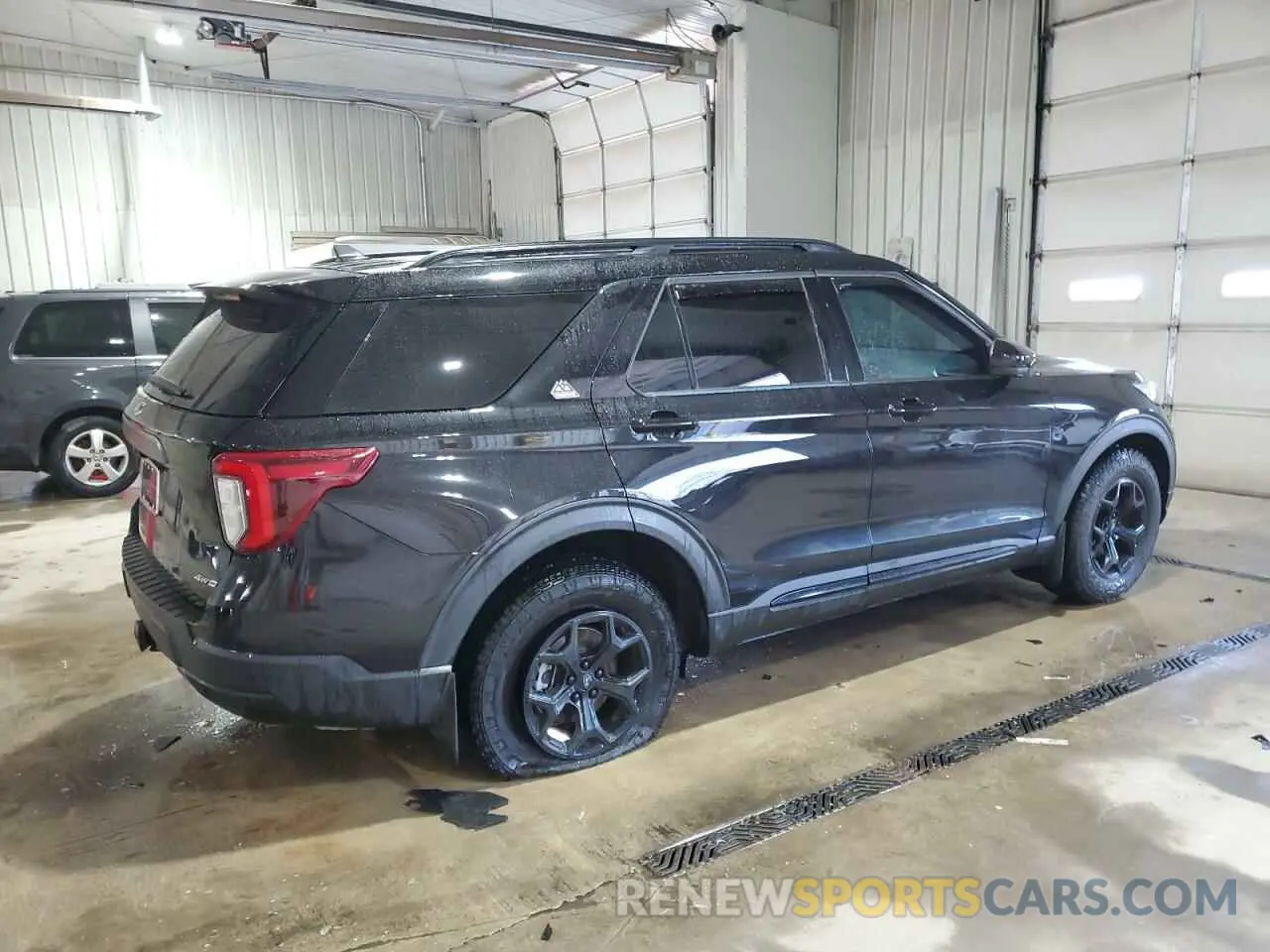 3 Photograph of a damaged car 1FMSK8JH5PGB48874 FORD EXPLORER 2023