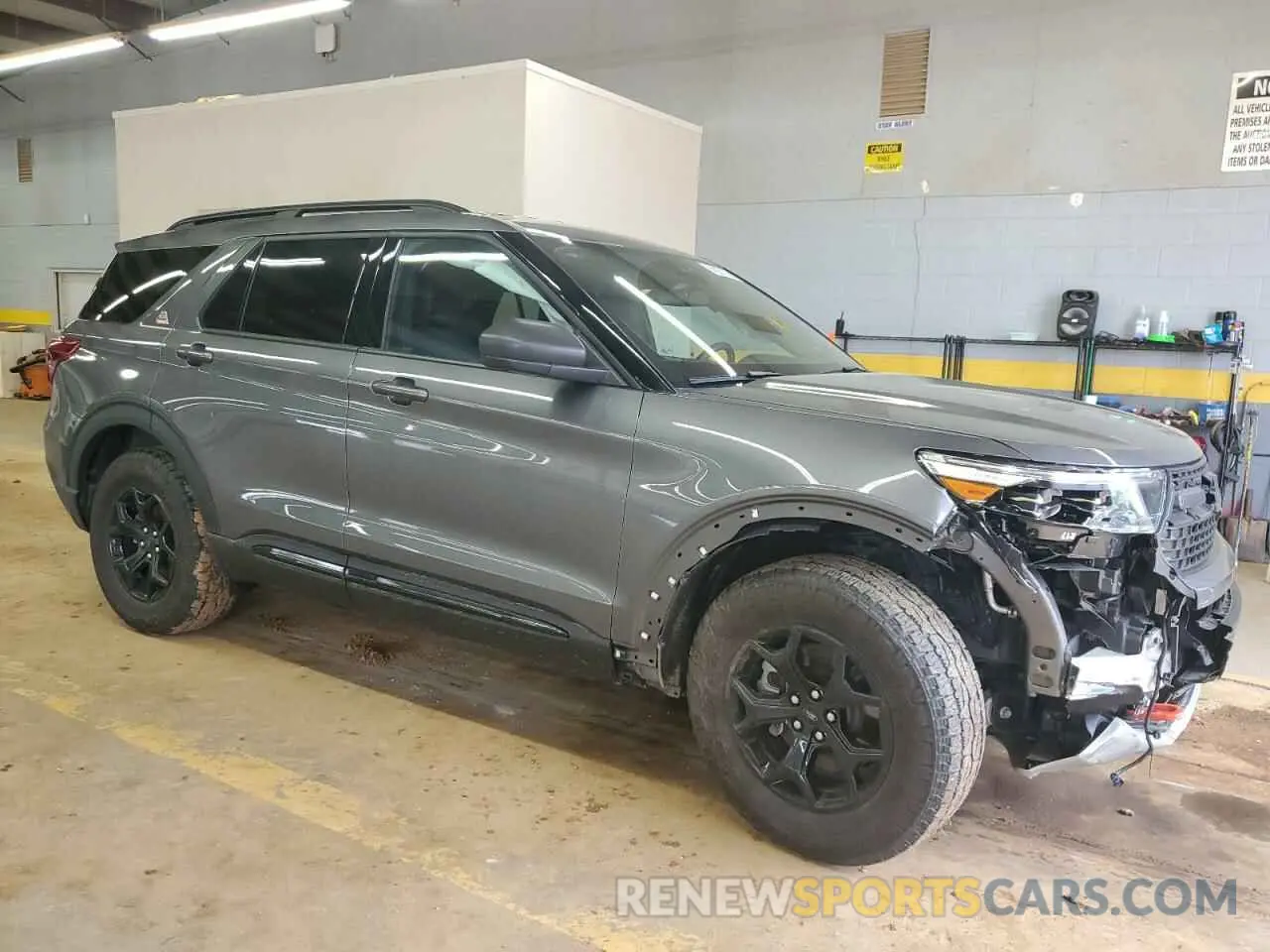 4 Photograph of a damaged car 1FMSK8JH9PGA94186 FORD EXPLORER 2023