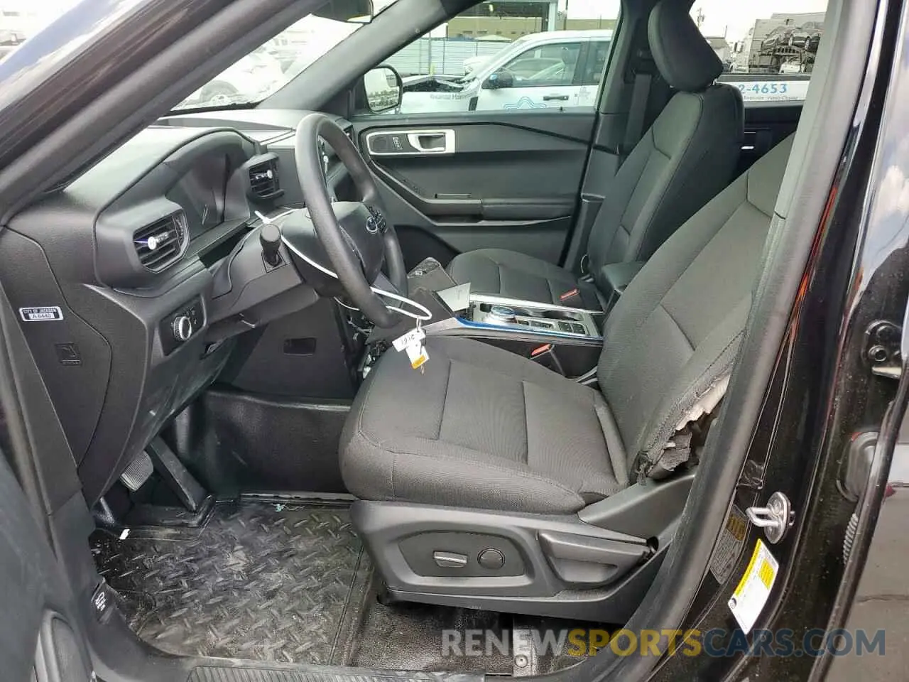 7 Photograph of a damaged car 1FM5K8AB7RGA84719 FORD EXPLORER 2024