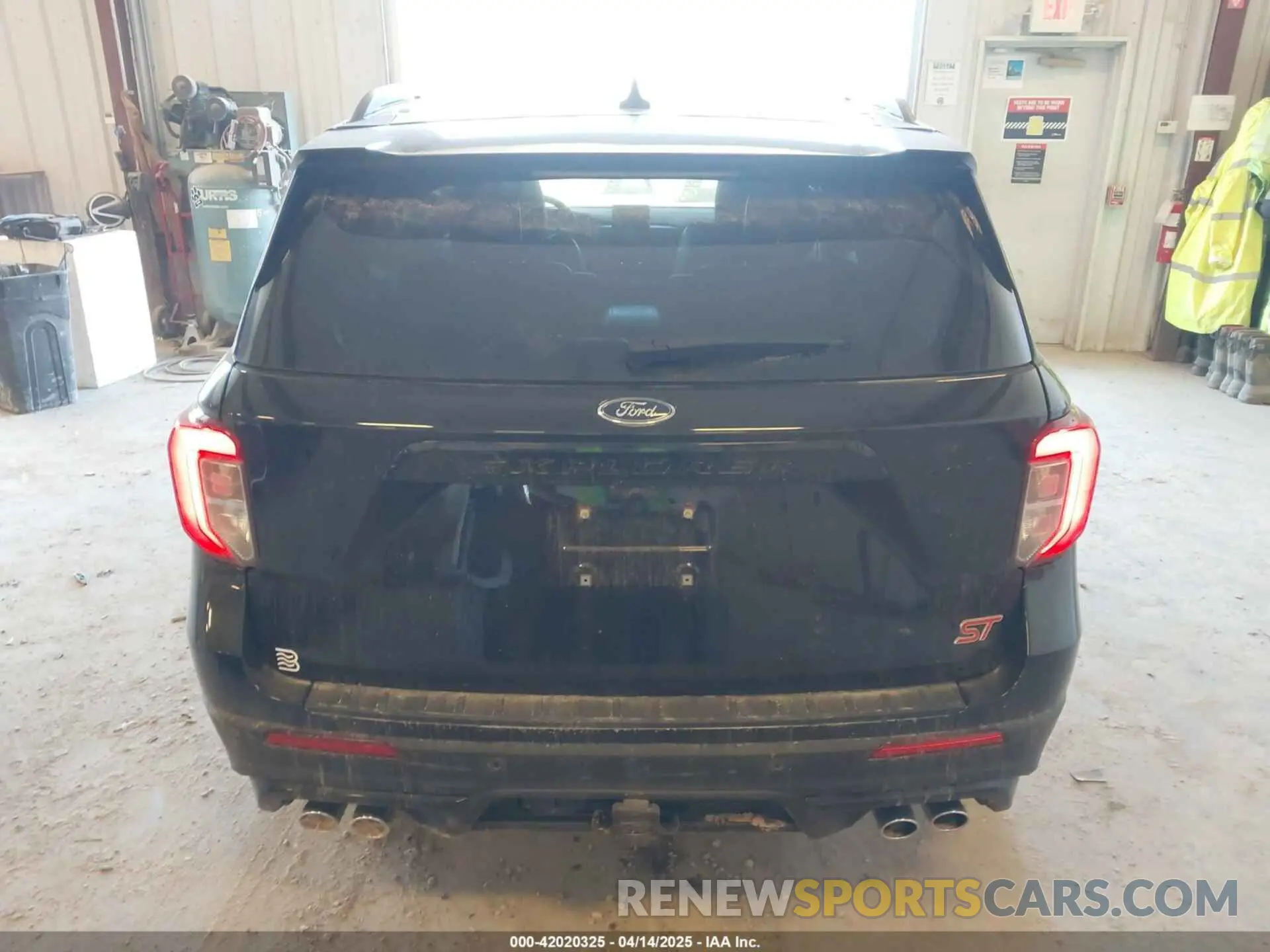 16 Photograph of a damaged car 1FM5K8GC6RGA11602 FORD EXPLORER 2024