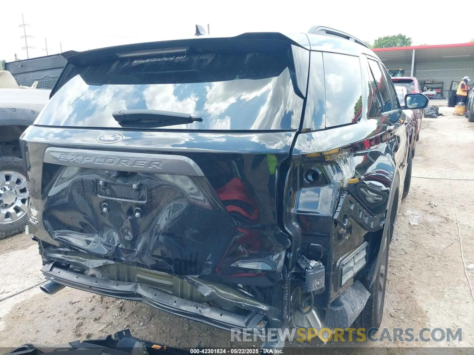 6 Photograph of a damaged car 1FMSK7DH0RGA13584 FORD EXPLORER 2024