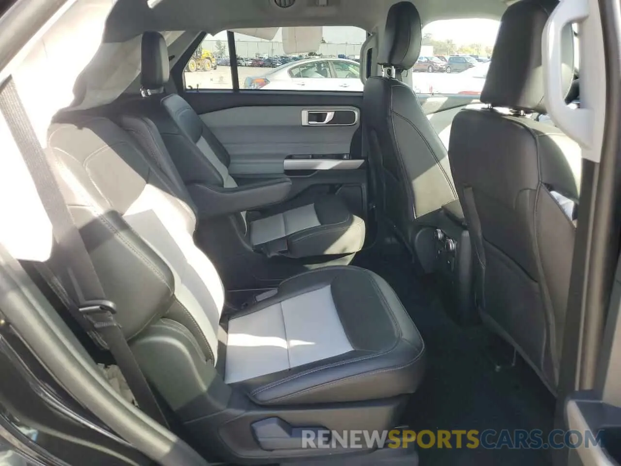 11 Photograph of a damaged car 1FMSK7DH6RGA59839 FORD EXPLORER 2024