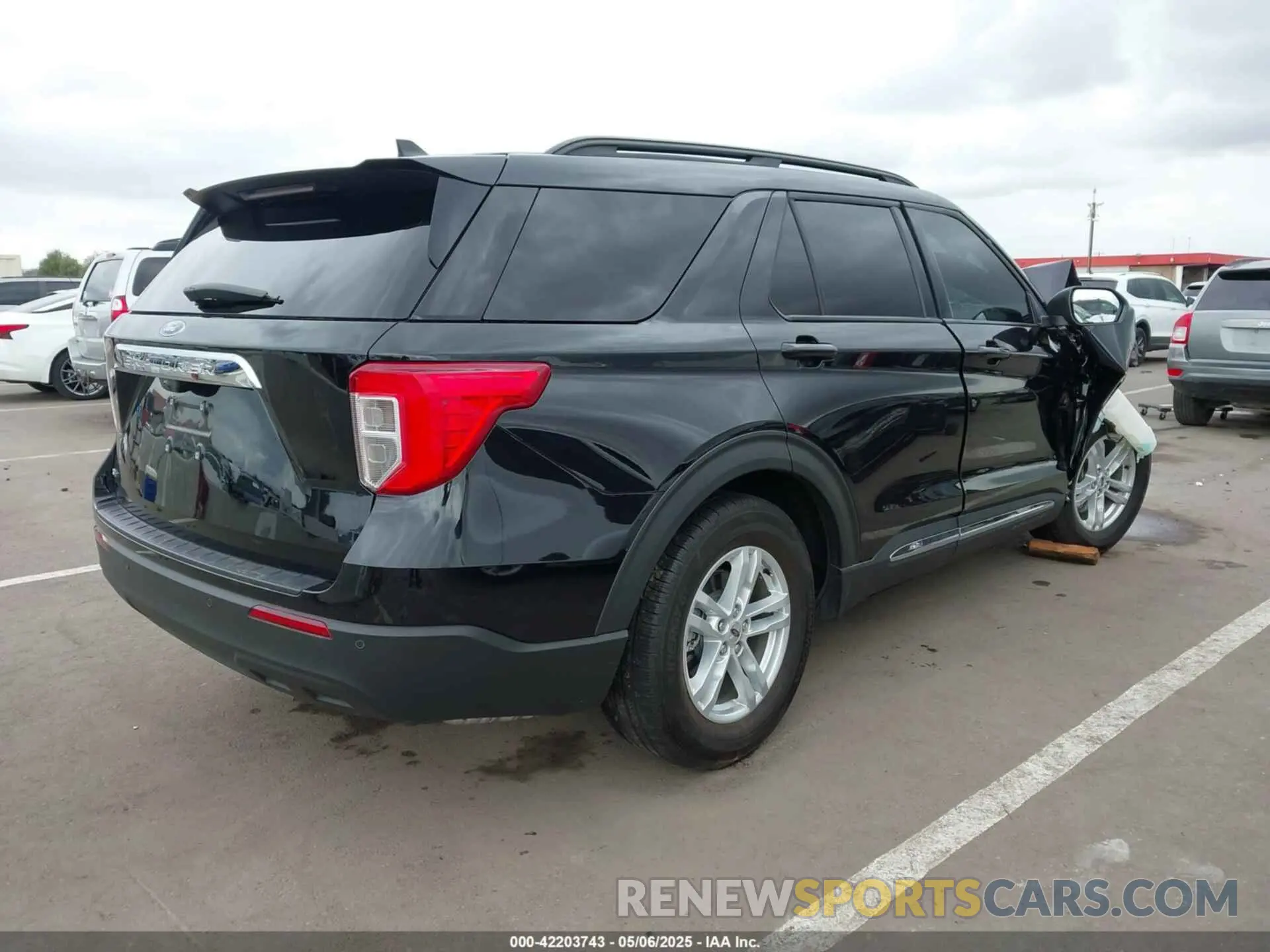 4 Photograph of a damaged car 1FMSK7DH8RGA76786 FORD EXPLORER 2024
