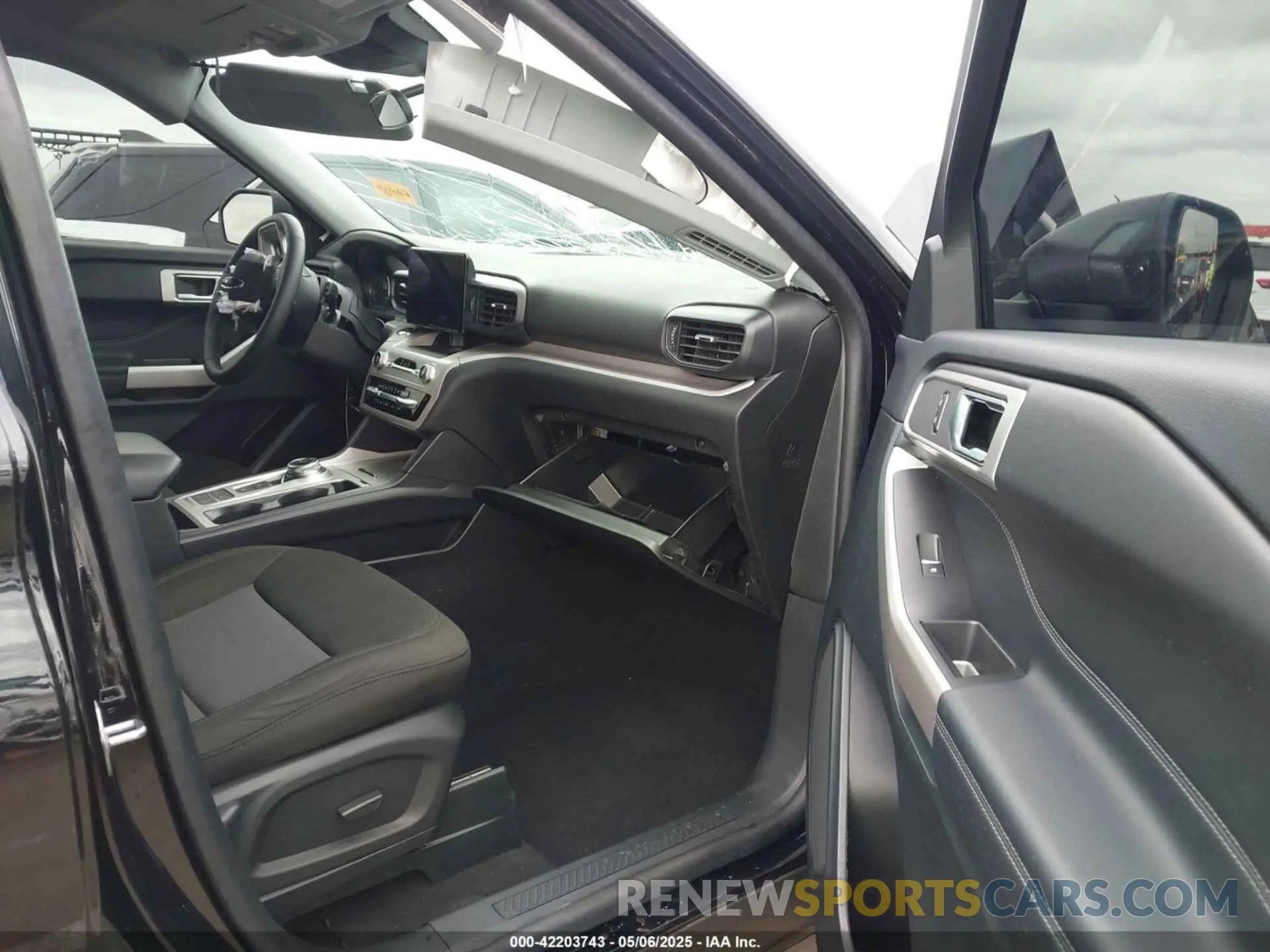 5 Photograph of a damaged car 1FMSK7DH8RGA76786 FORD EXPLORER 2024