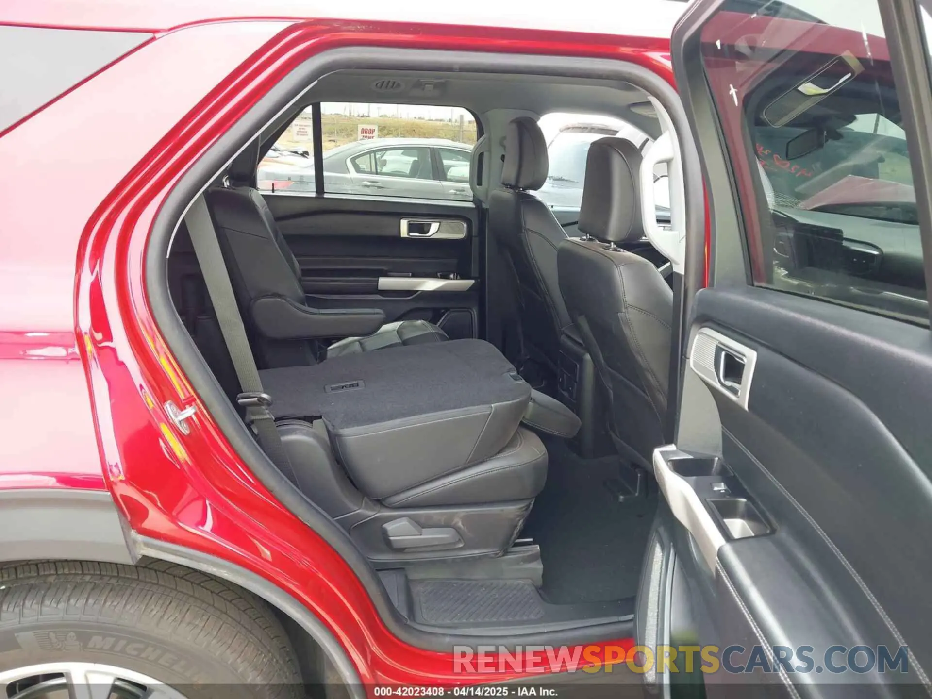 8 Photograph of a damaged car 1FMSK7DH9RGA15950 FORD EXPLORER 2024