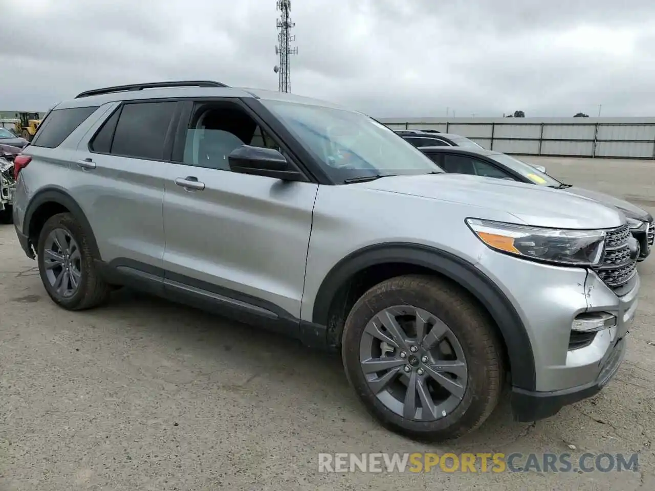 4 Photograph of a damaged car 1FMSK7DHXRGA32630 FORD EXPLORER 2024