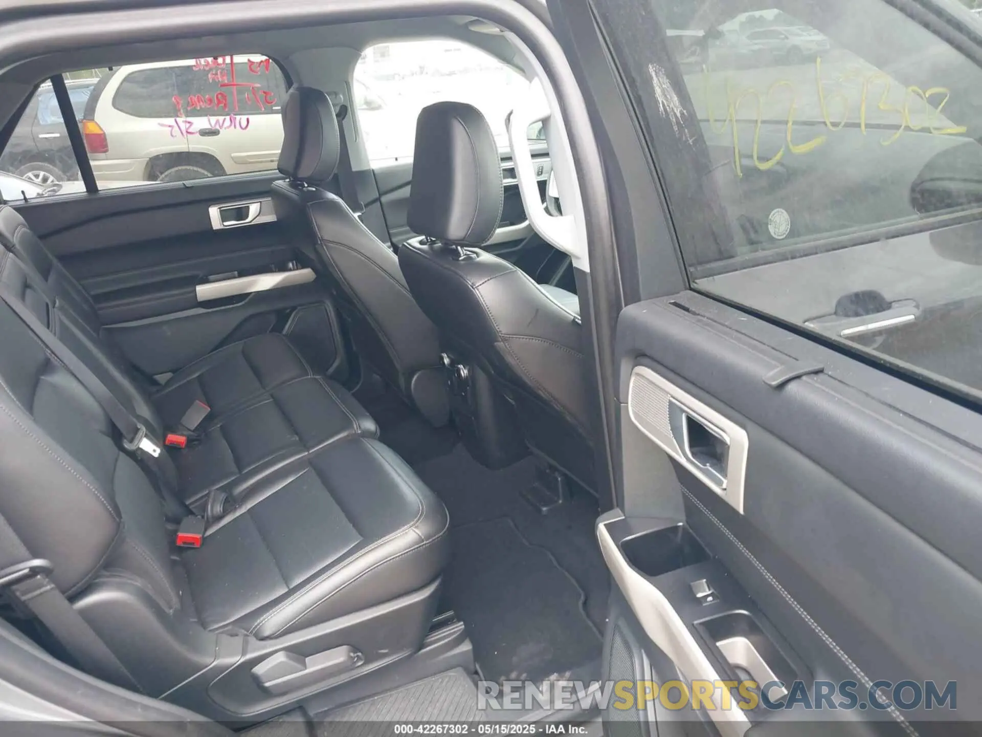 8 Photograph of a damaged car 1FMSK7FH6RGA02747 FORD EXPLORER 2024