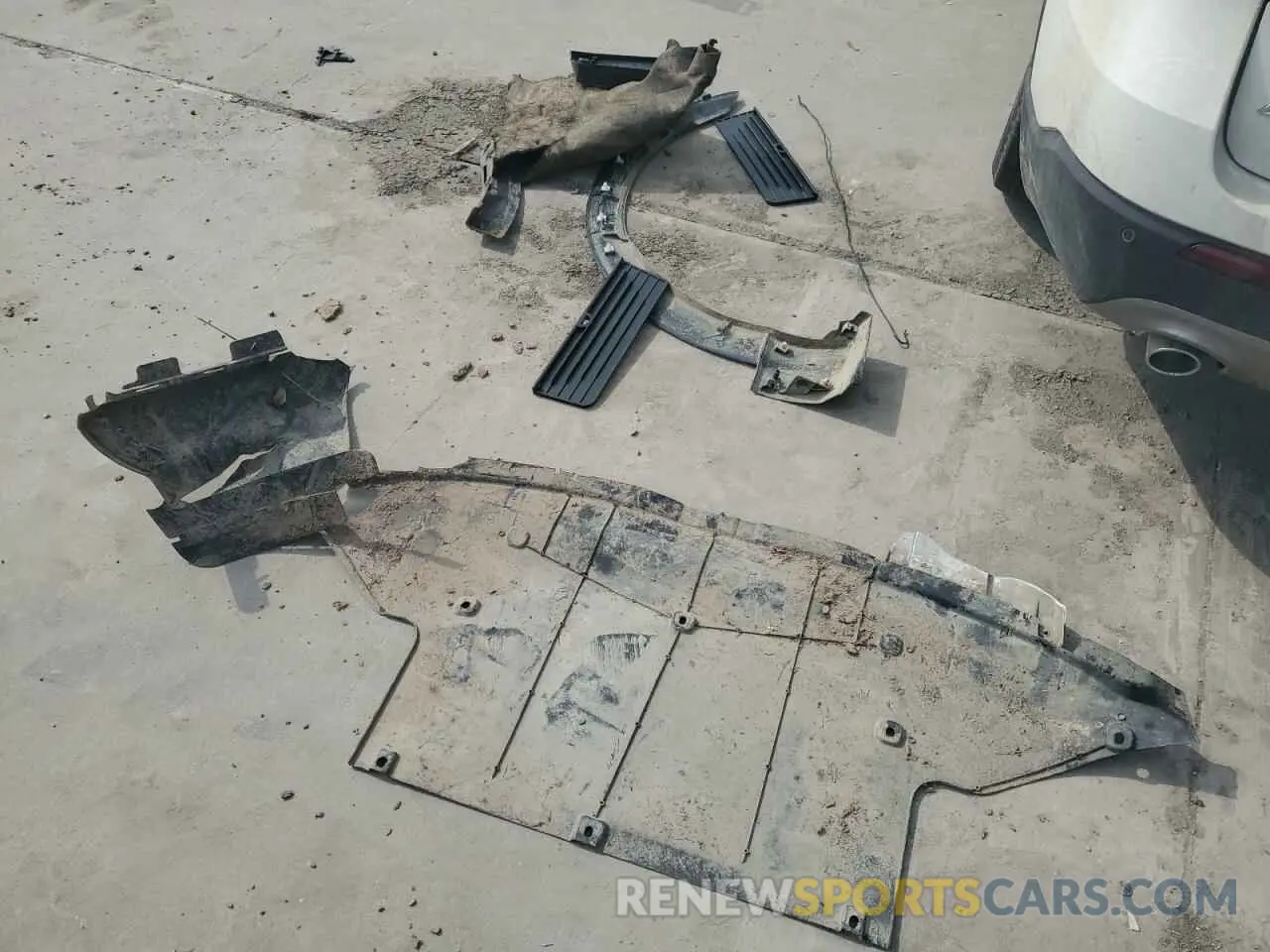 13 Photograph of a damaged car 1FMSK7FH6RGA46196 FORD EXPLORER 2024
