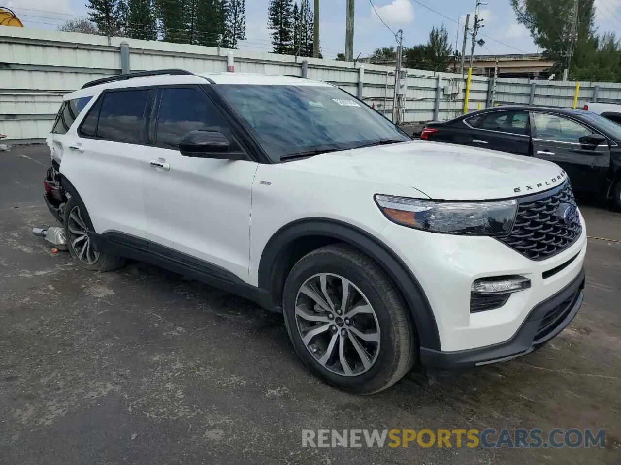 4 Photograph of a damaged car 1FMSK7KH1RGA88359 FORD EXPLORER 2024